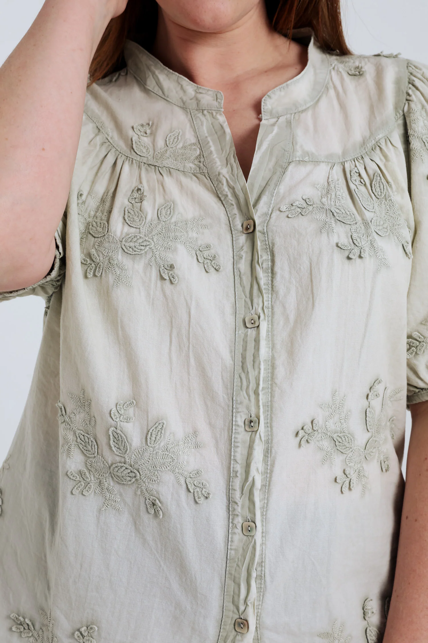 Blouse en coton avec fleurs brodées - Image 3