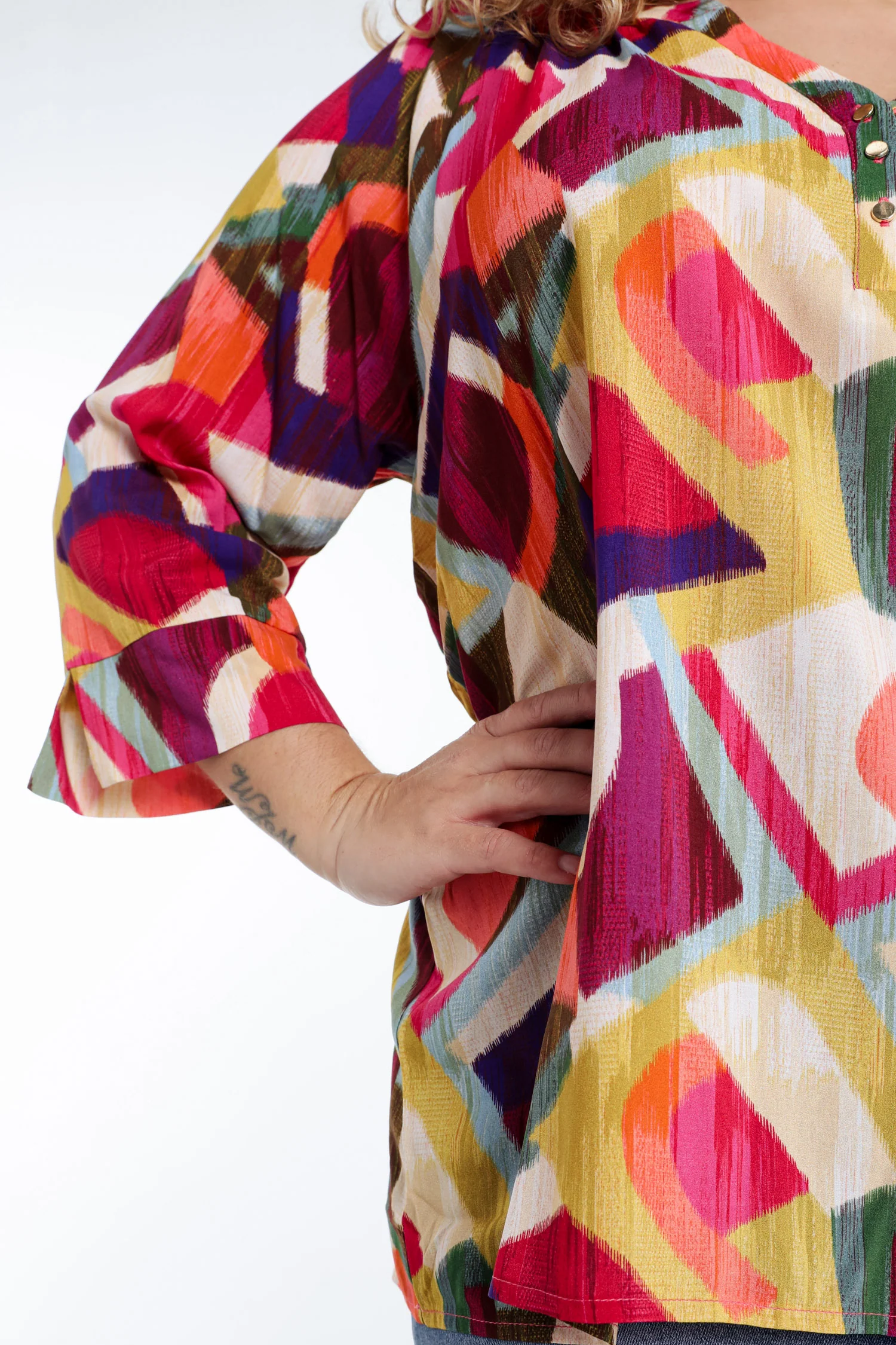 Blouse en viscose imprimé graphique - Image 4