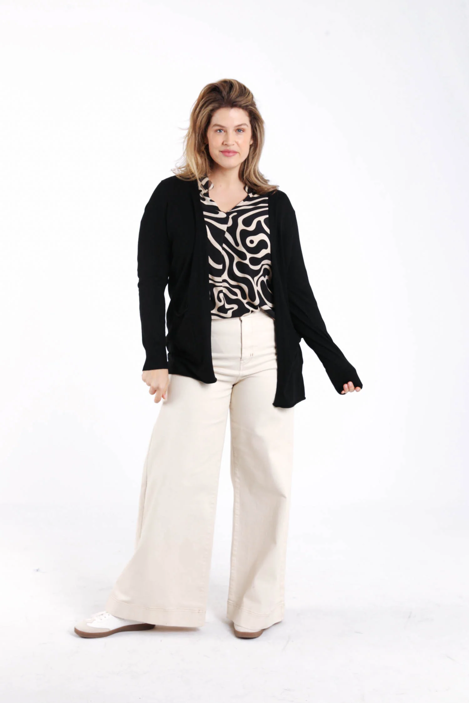 Blouse en viscose imprimé graphique bicolore - Image 8