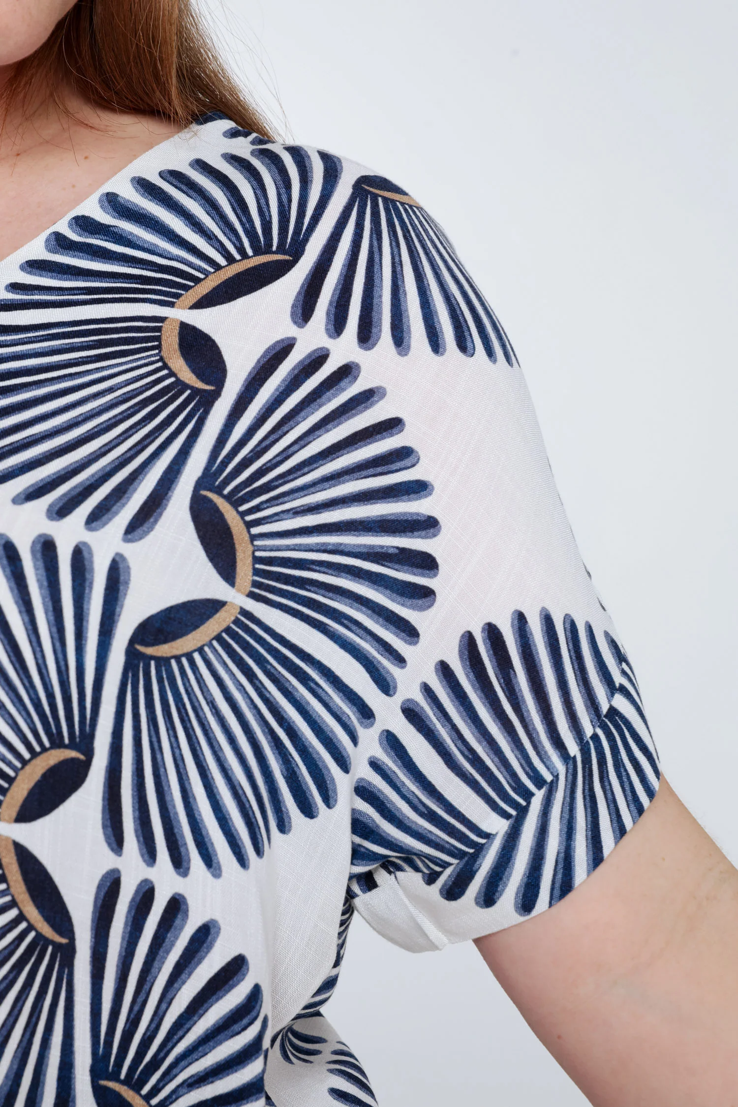 Blouse en viscose imprimé graphique bicolore - Image 5