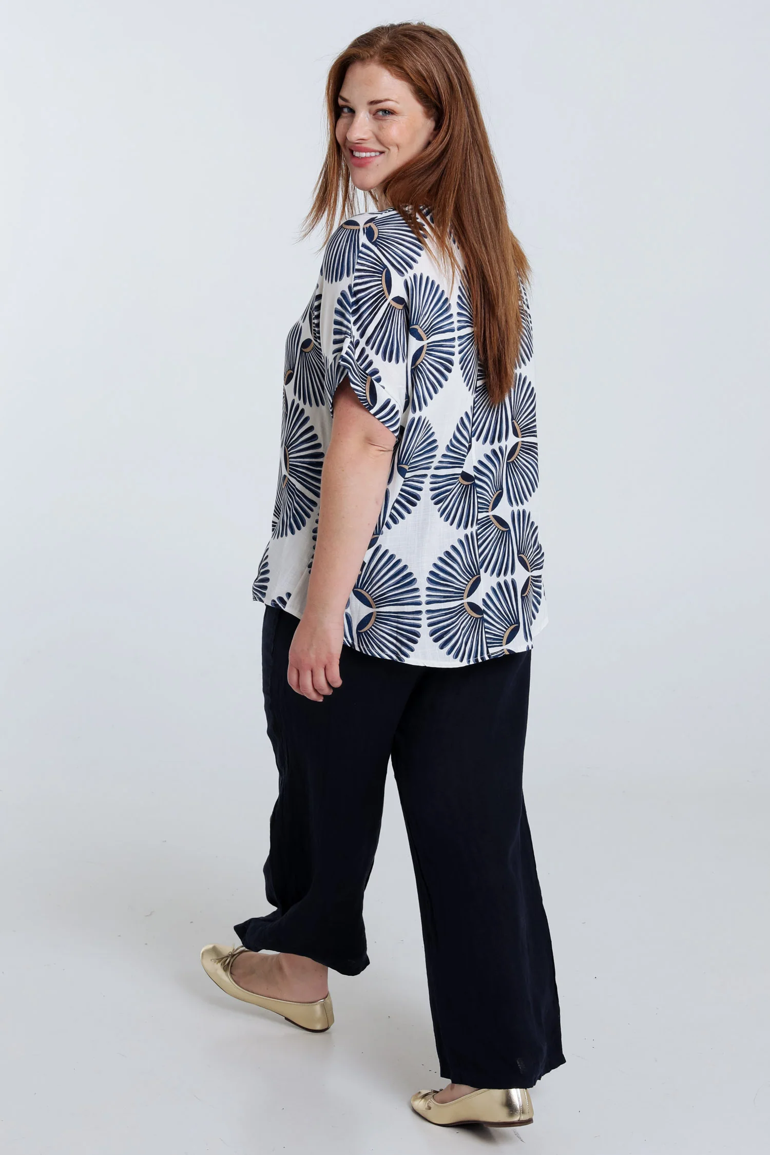Blouse en viscose imprimé graphique bicolore - Image 7