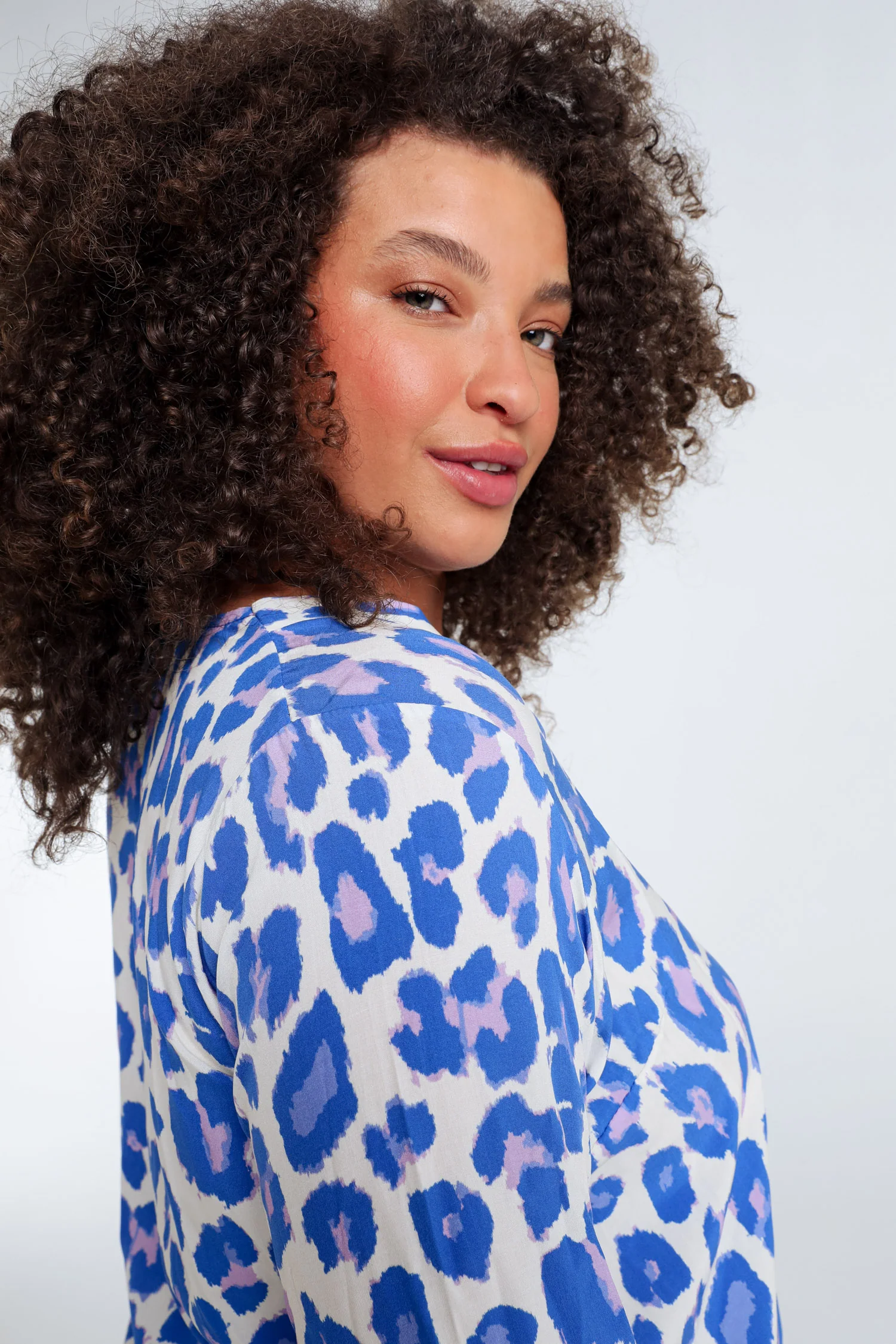 Blouse en viscose imprimé peau de bête - Image 25