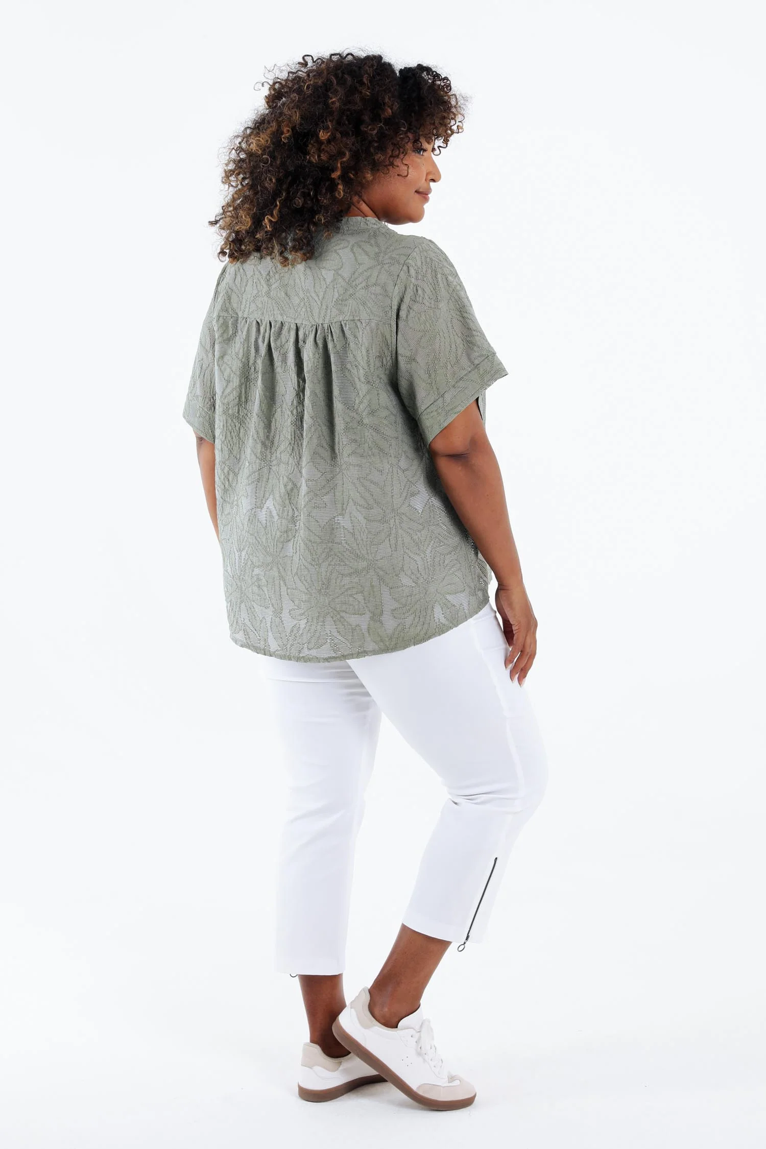 Blouse jacquard en viscose unie - Image 2