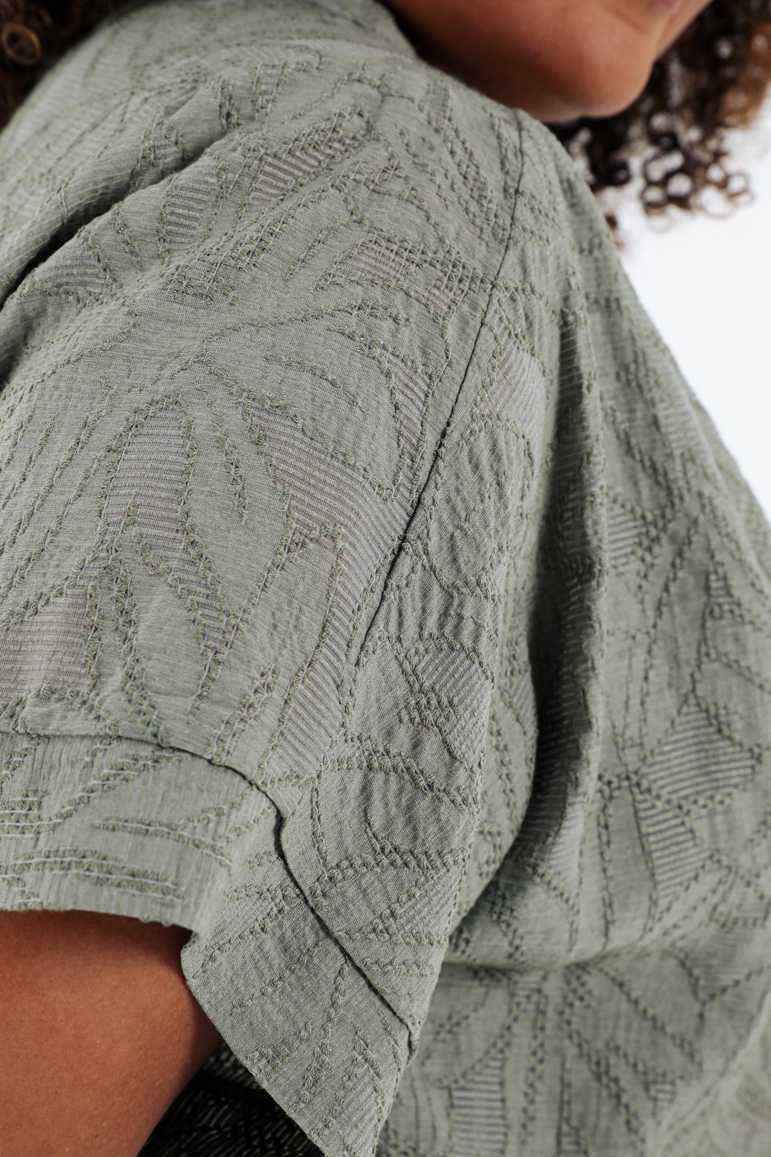 Blouse jacquard en viscose unie - Image 6