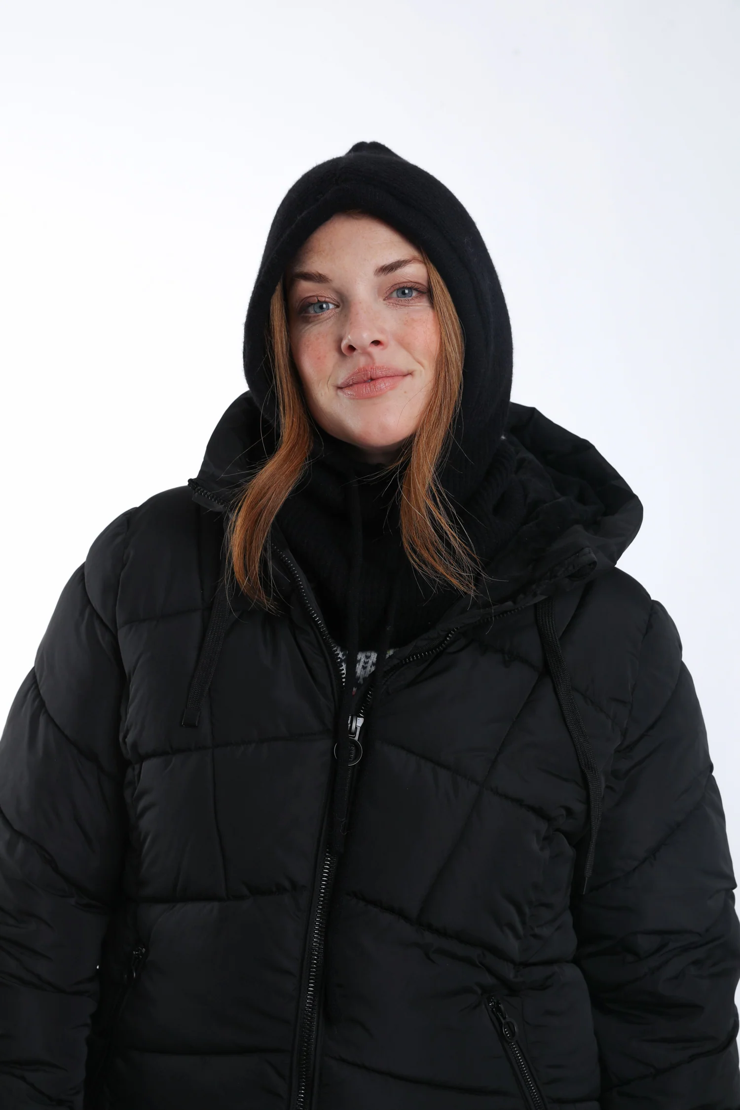 Cagoule unie avec cordons