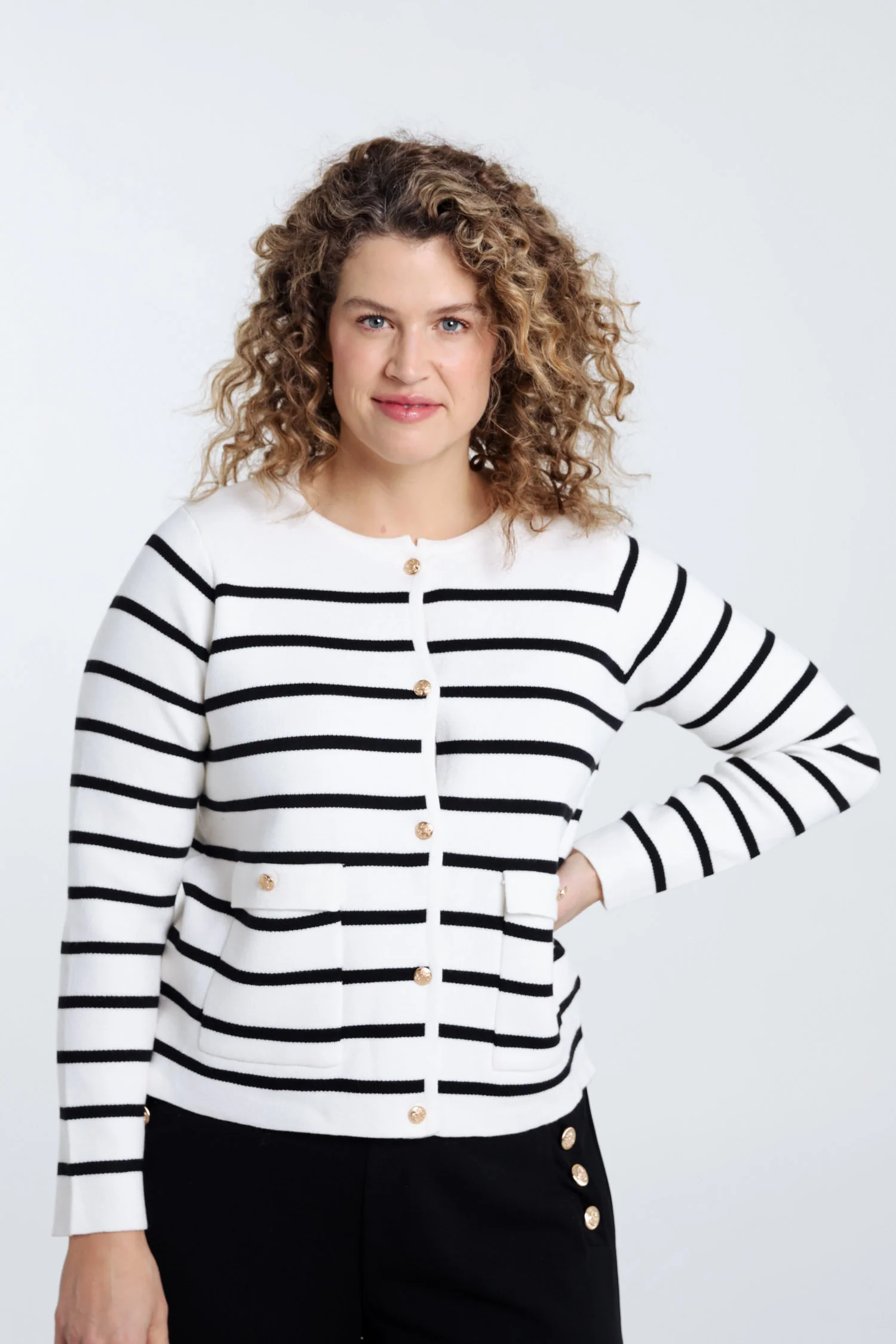 Cardigan rayé avec boutons dorés