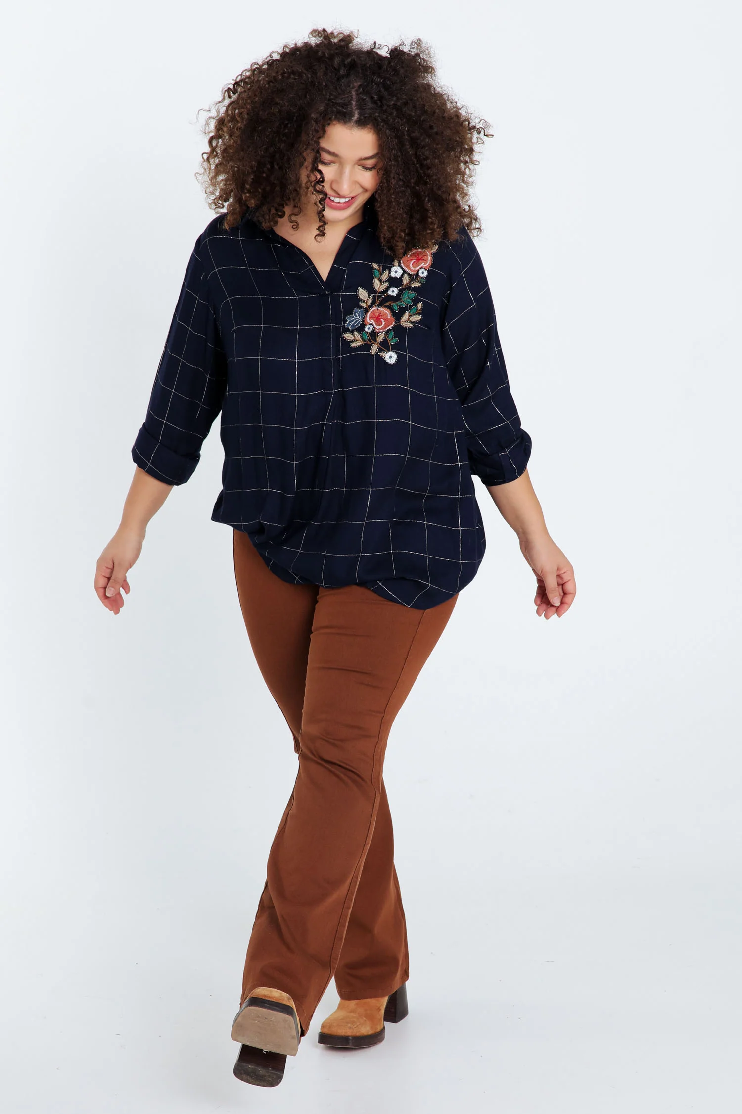 Chemise à carreaux brodée en viscose - Image 9
