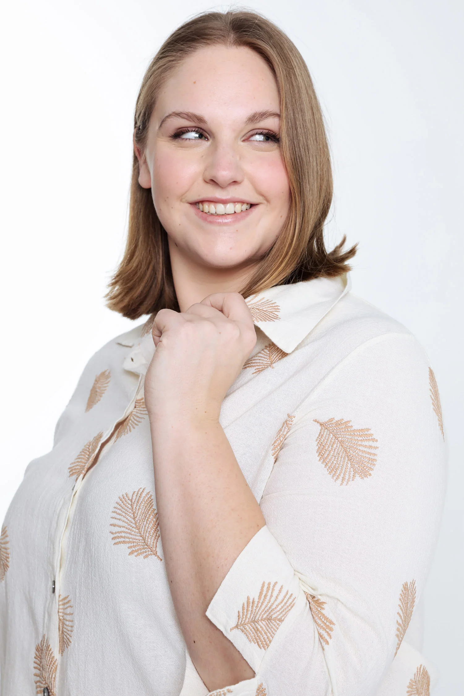 Chemise en coton unie avec feuilles brodées - Image 26