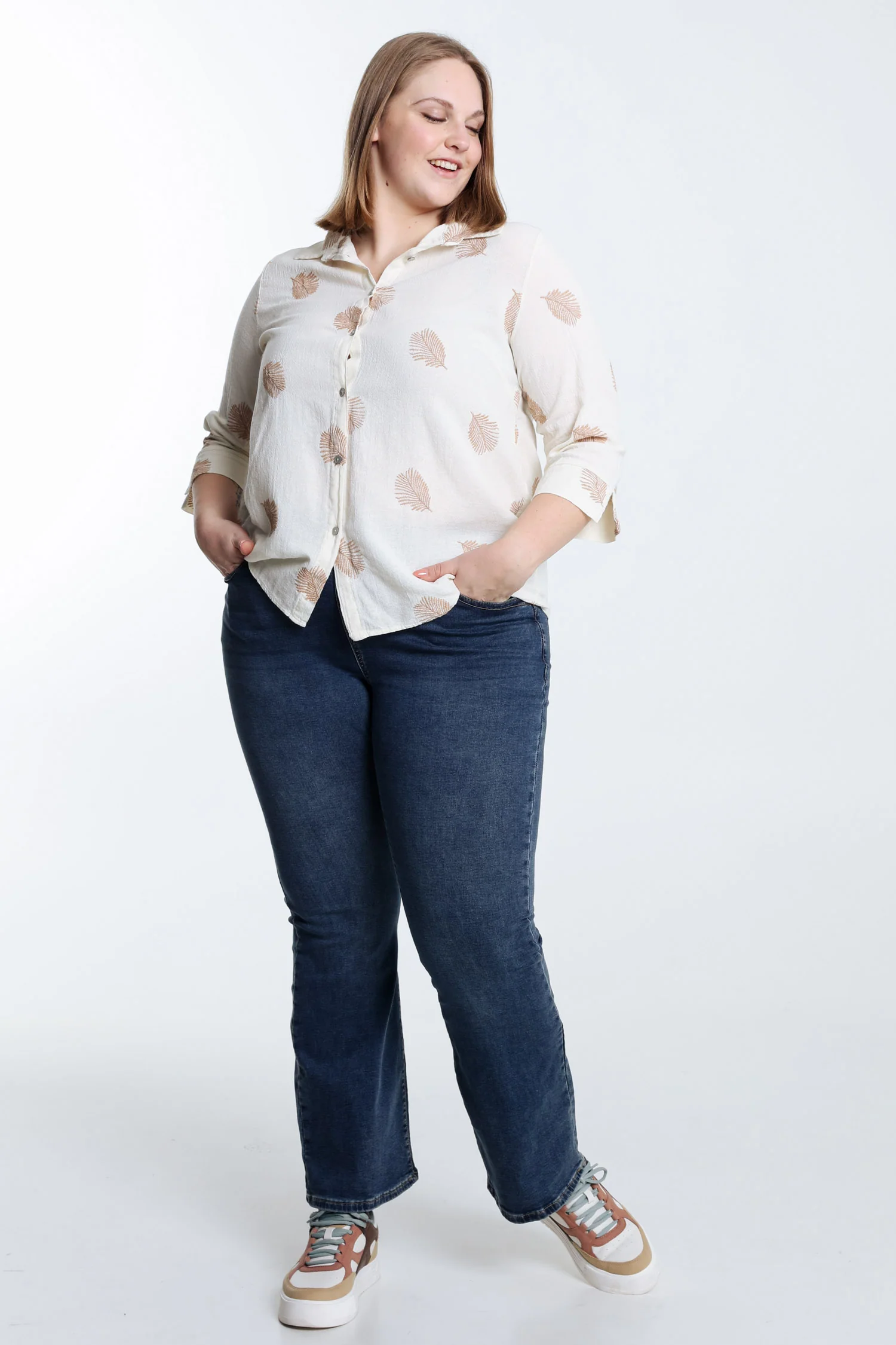 Chemise en coton unie avec feuilles brodées - Image 30