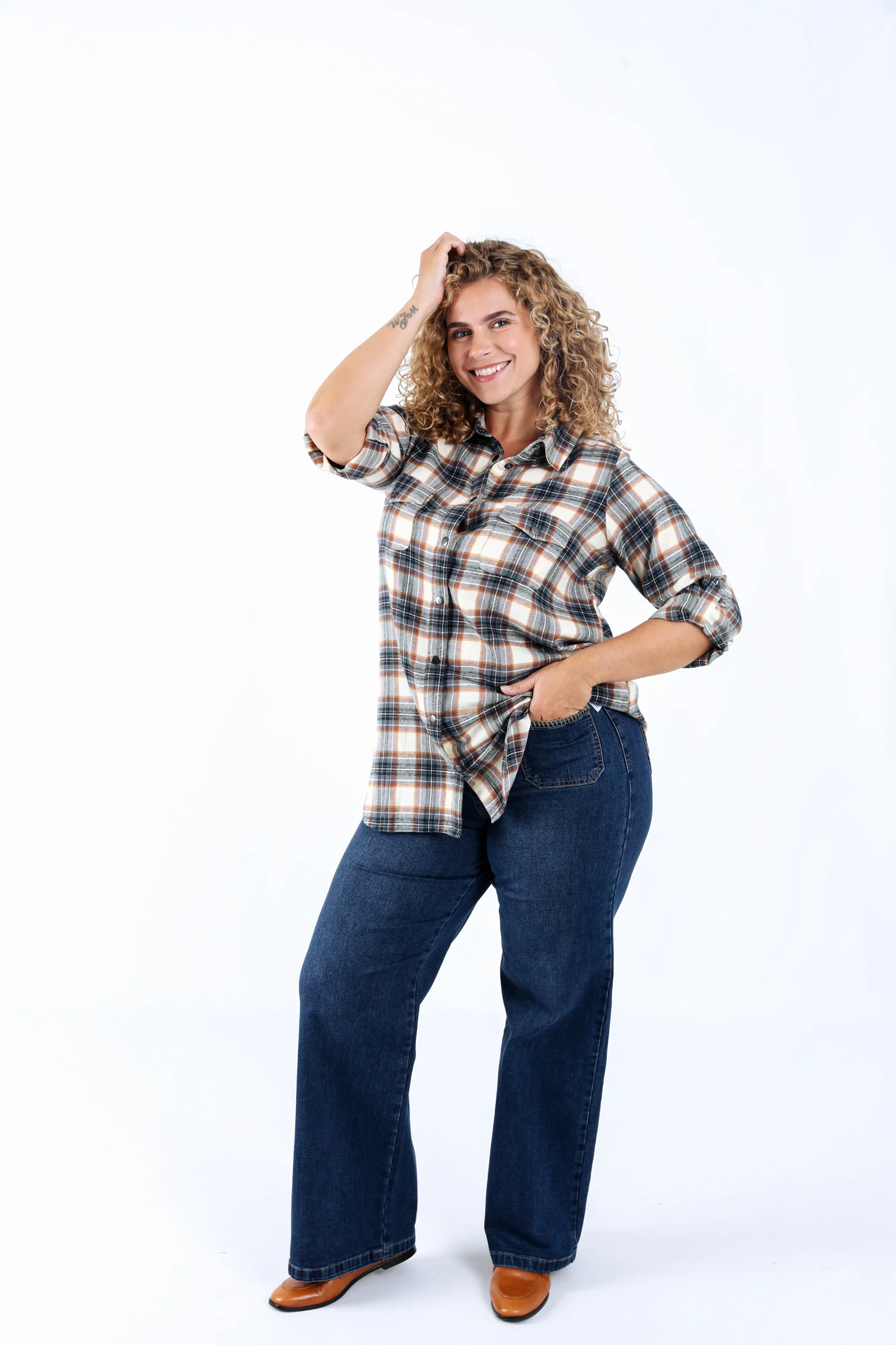 Chemise longue en coton à carreaux - Image 6