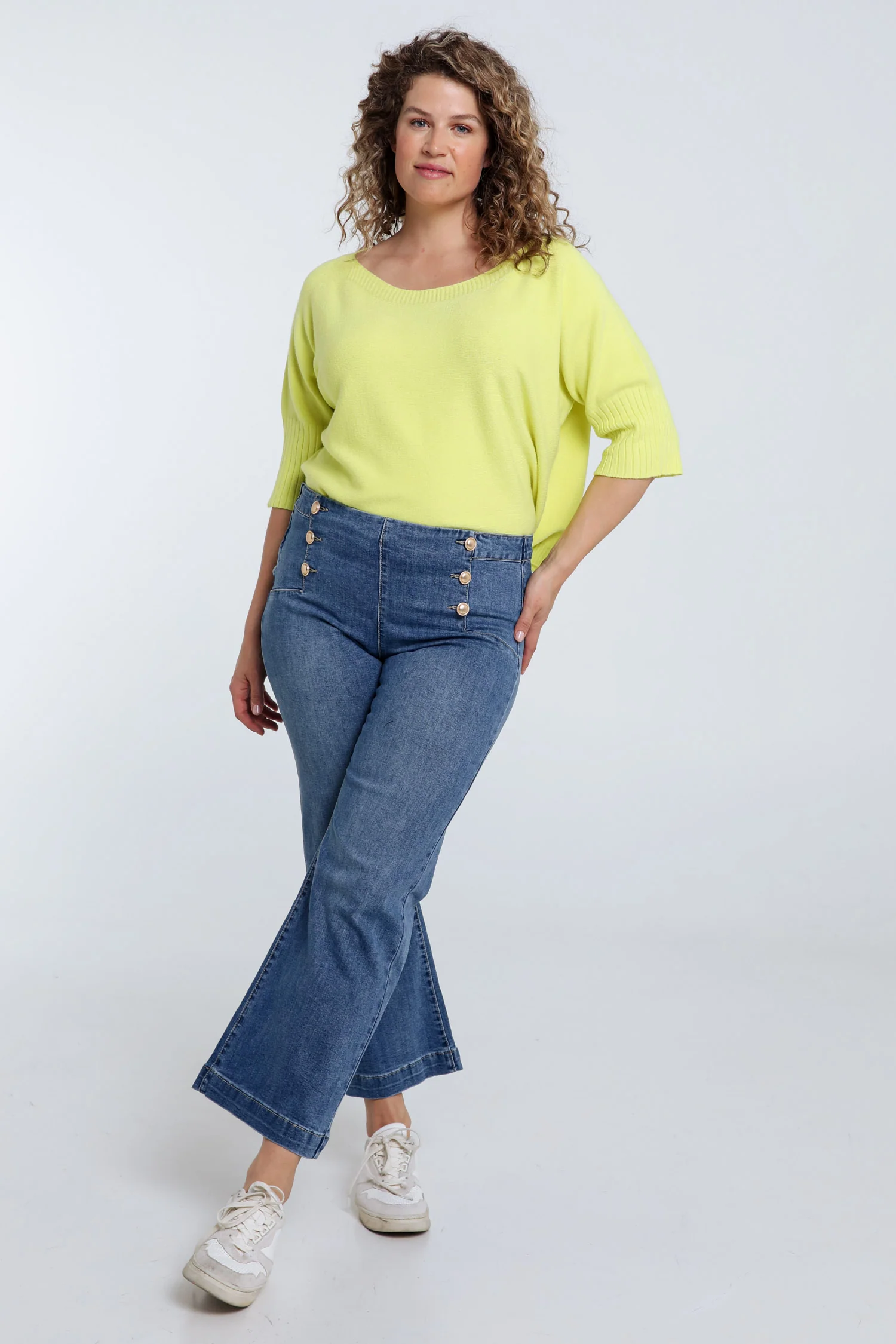 Jeans large avec 6 boutons - Image 7