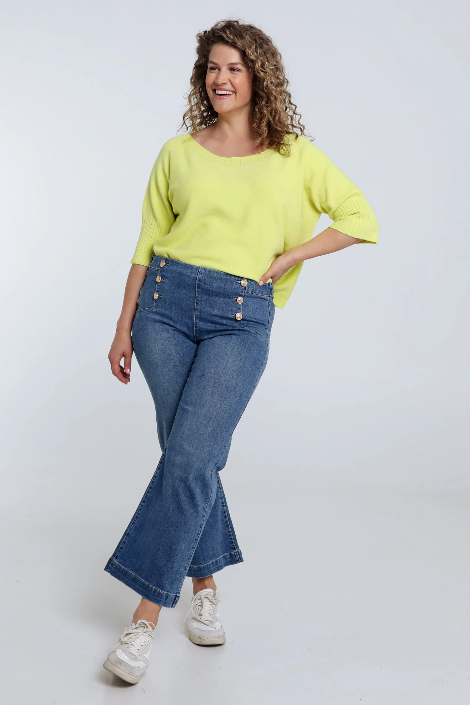 Jeans large avec 6 boutons - Image 8