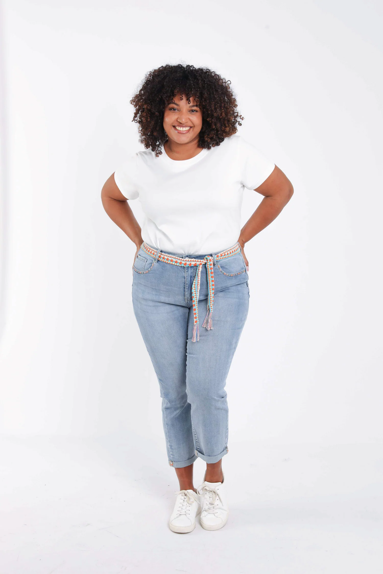 Jeans Louise slim 3/4 avec ceinture fantaisie - Image 8
