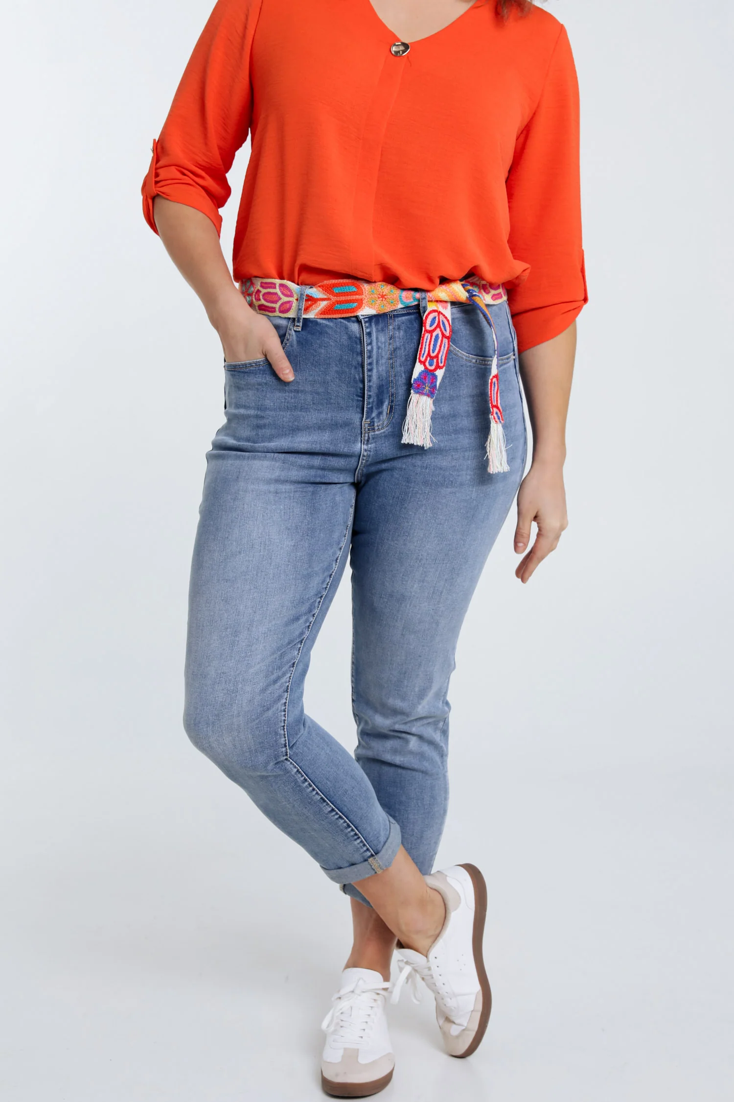 Jeans slim 3/4 avec ceinture