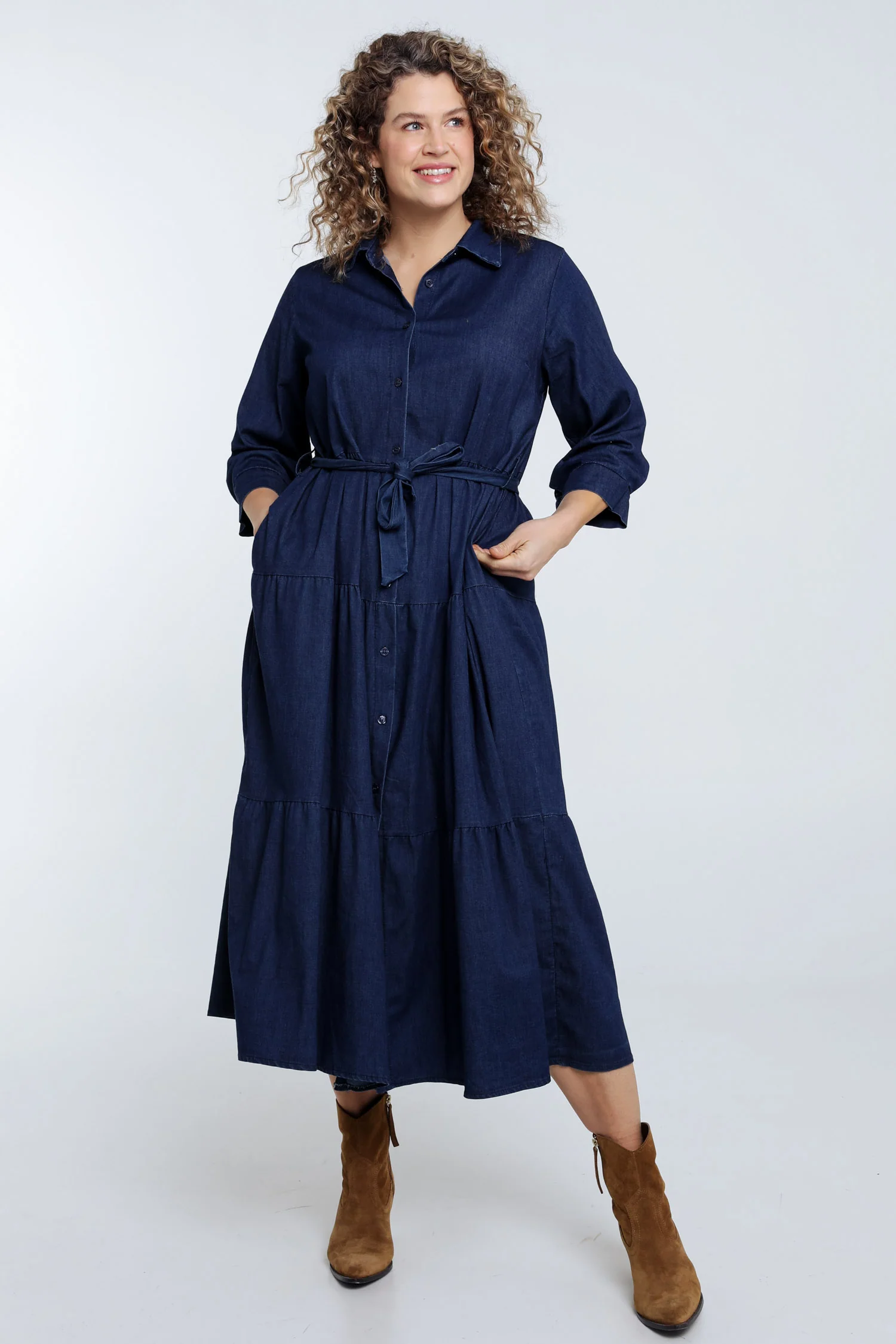 Longue robe à volant en jeans - Image 9