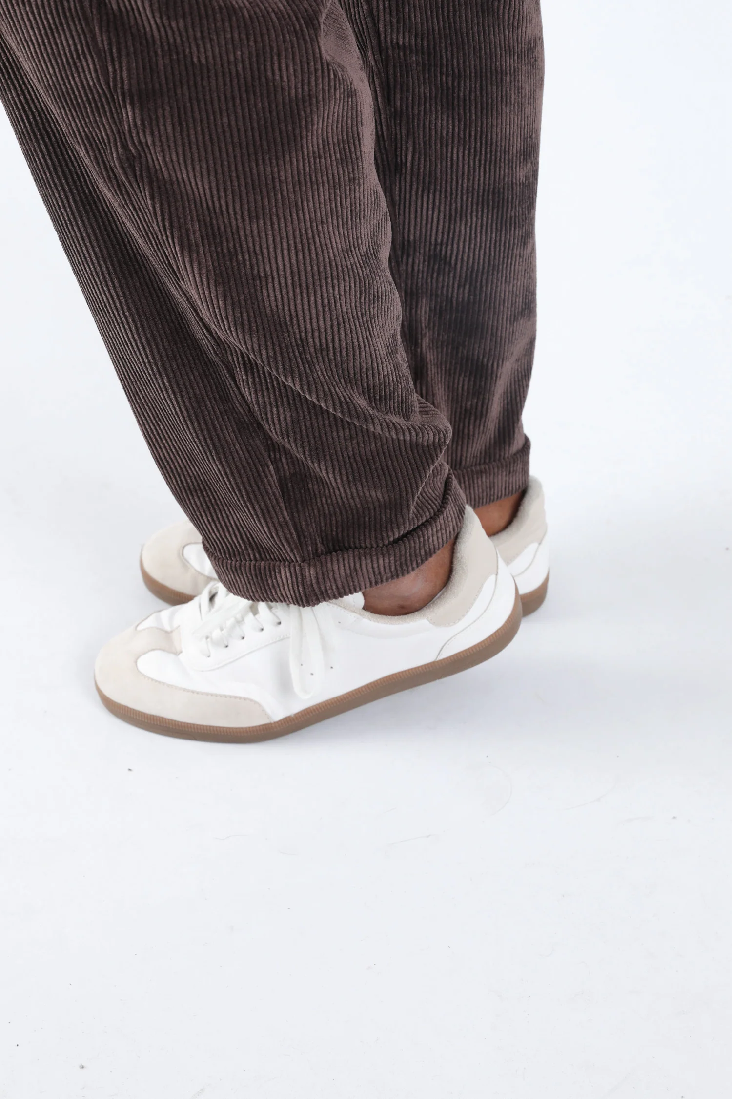 Pantalon chino 7/8 en velours uni - Image 6