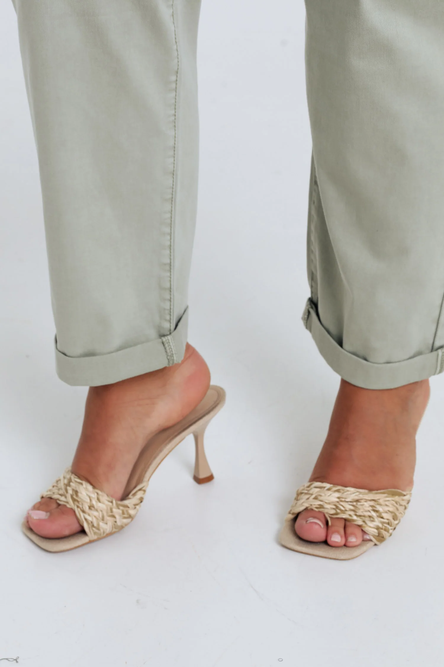 Pantalon chino en coton léger - Image 15