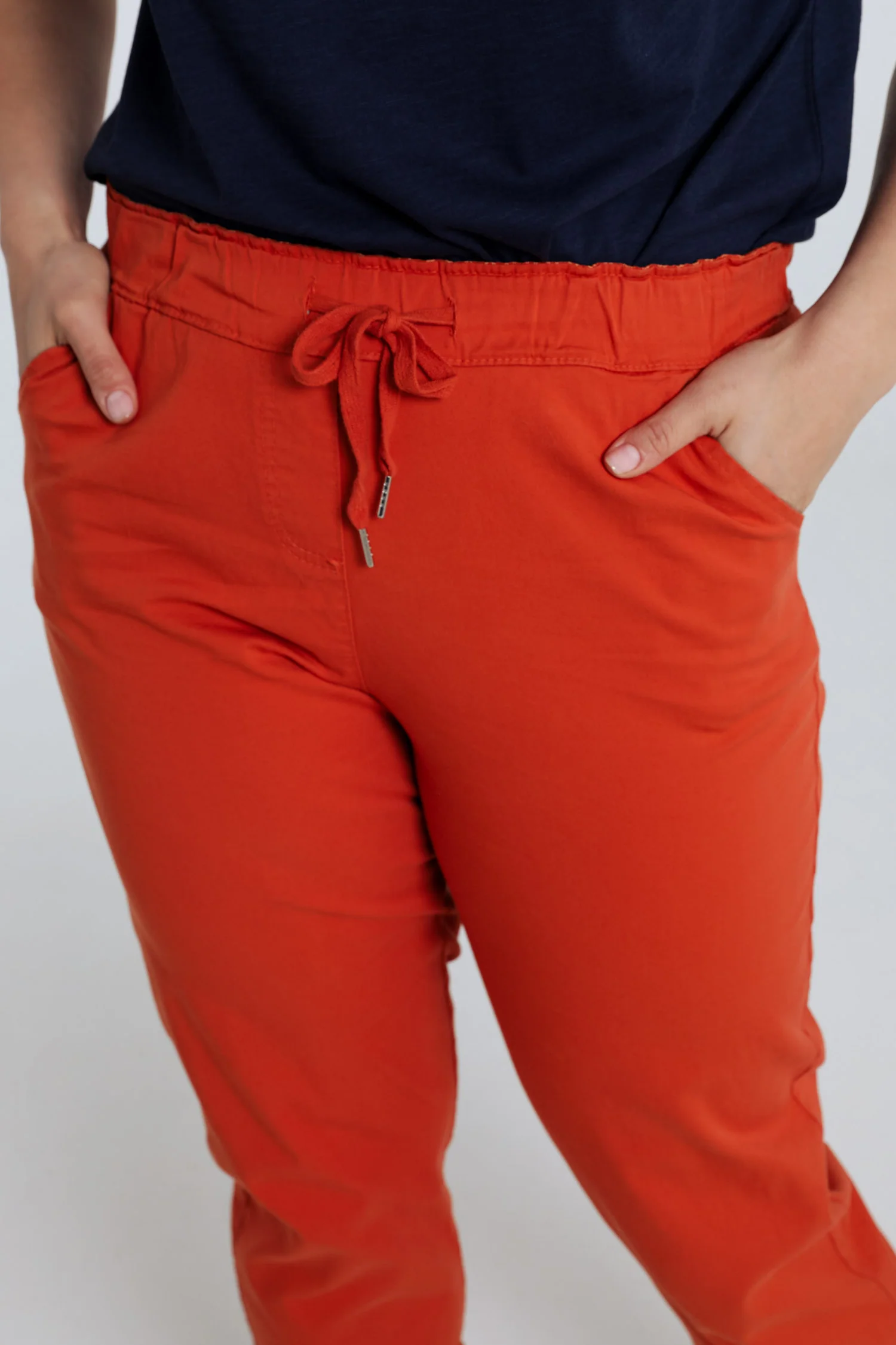 Pantalon chino en coton uni - Image 71