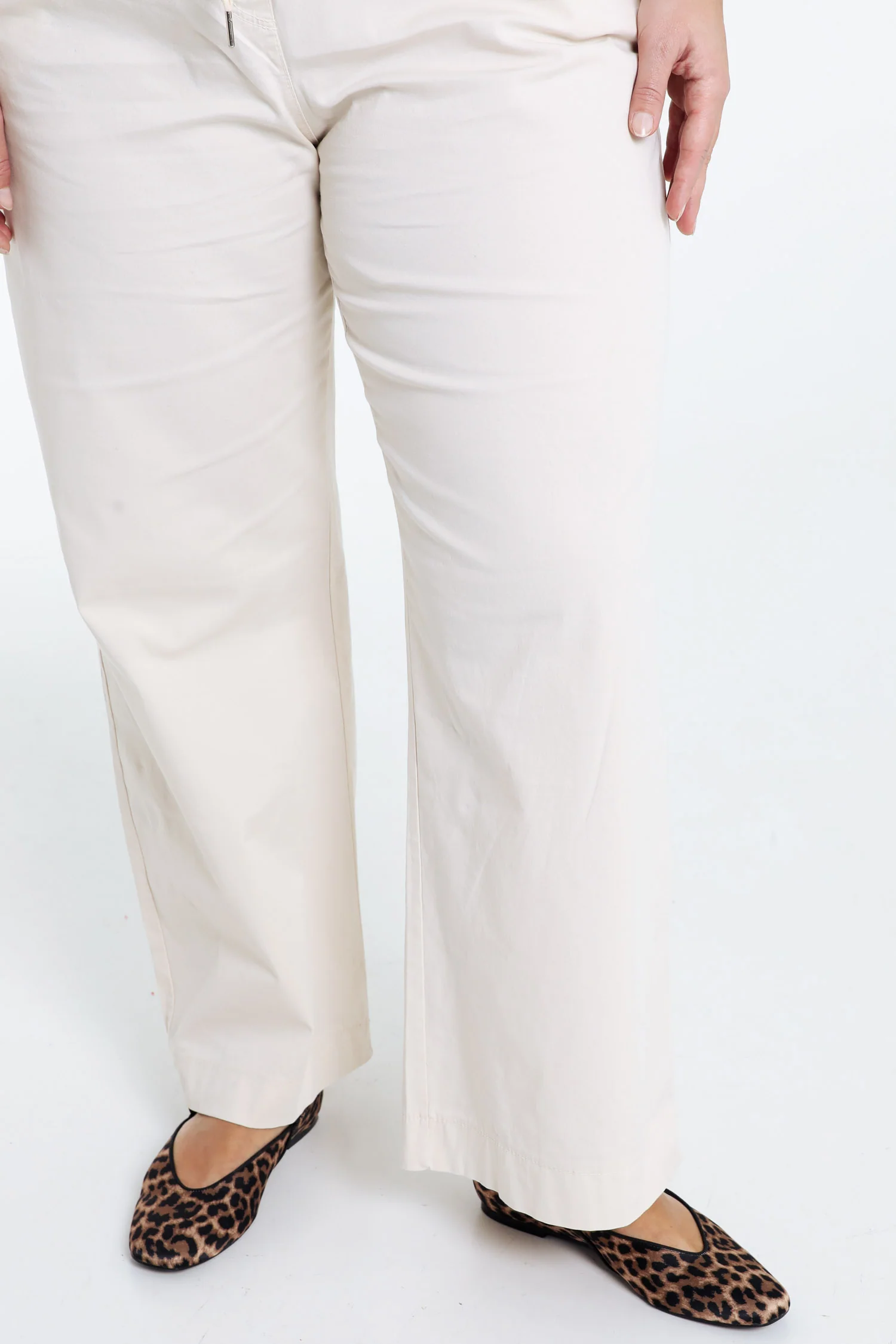 Pantalon chino jambe large uni - Image 28