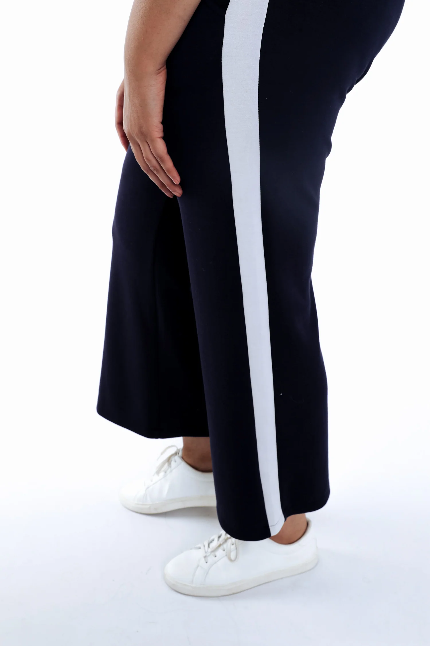 Pantalon jogging uni avec bande sport coté - Image 3