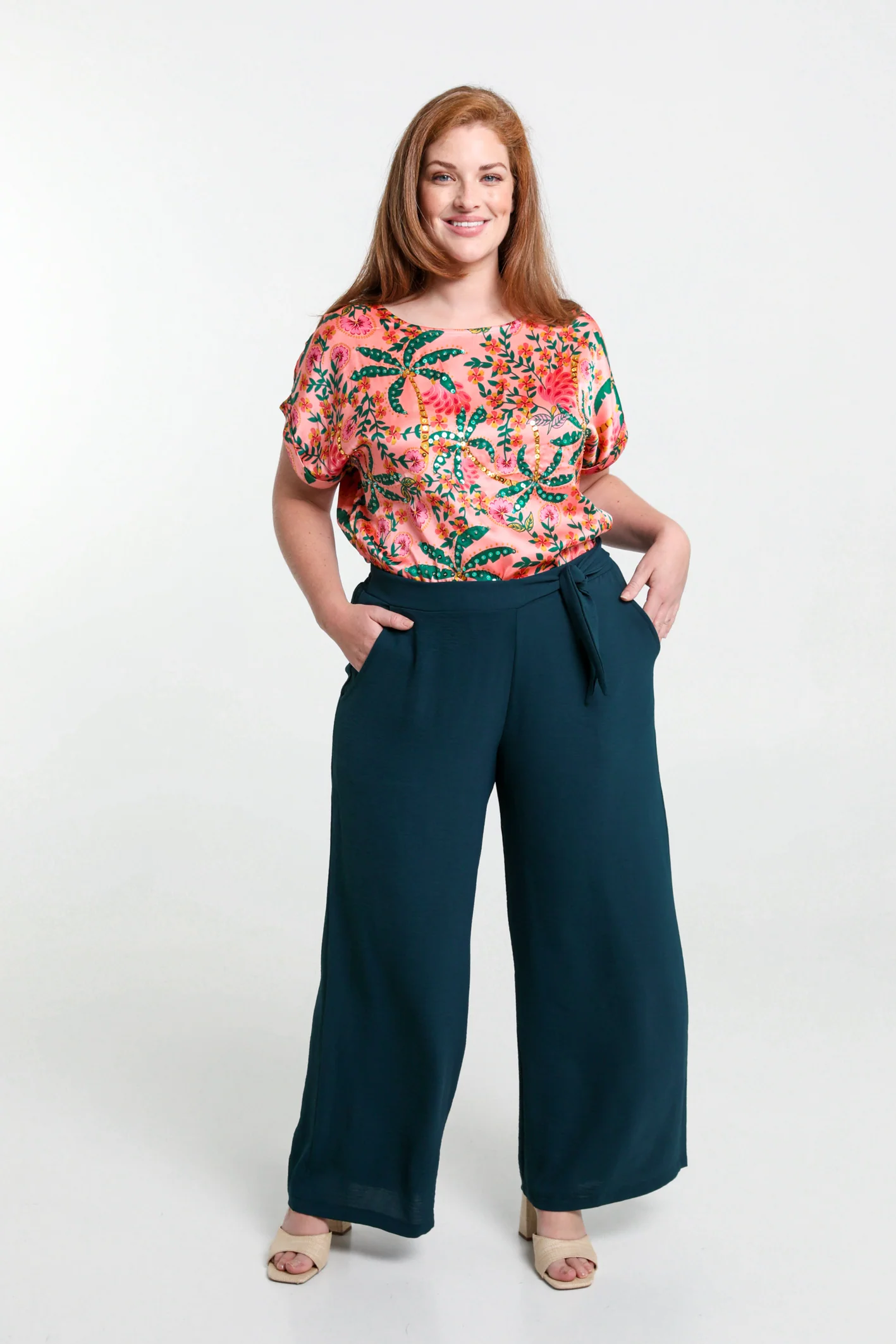 Pantalon large avec nœud - Image 15