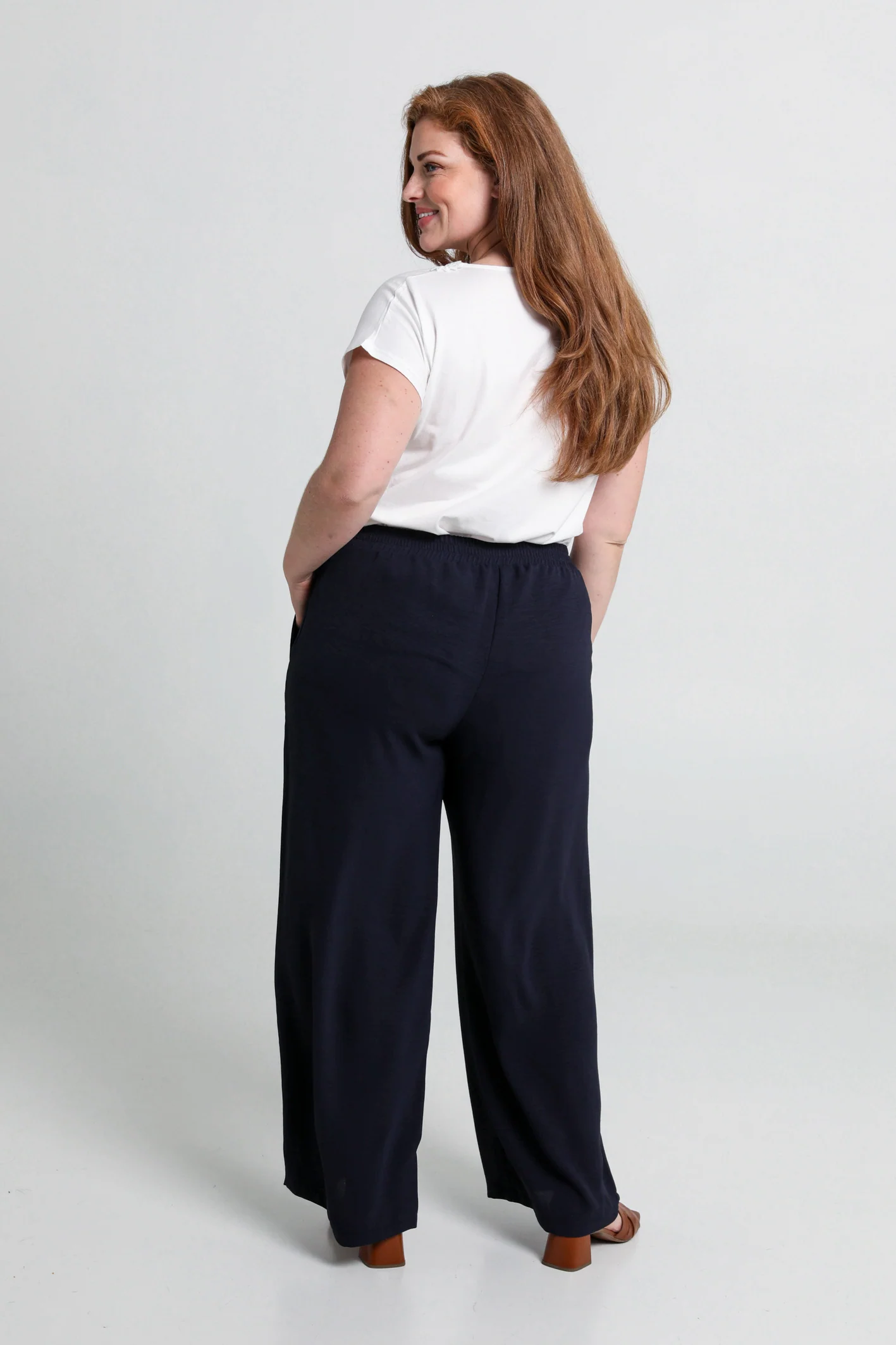 Pantalon large avec nœud - Image 2