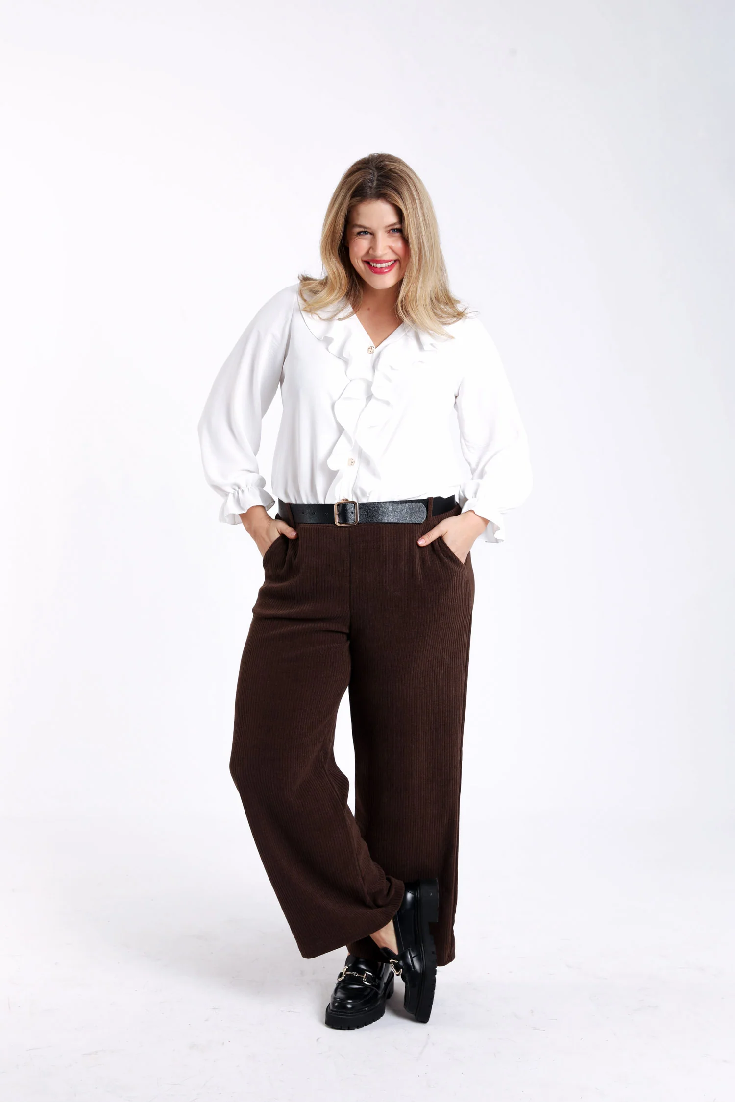 Pantalon large en velours côtelé avec ceinture - Image 6