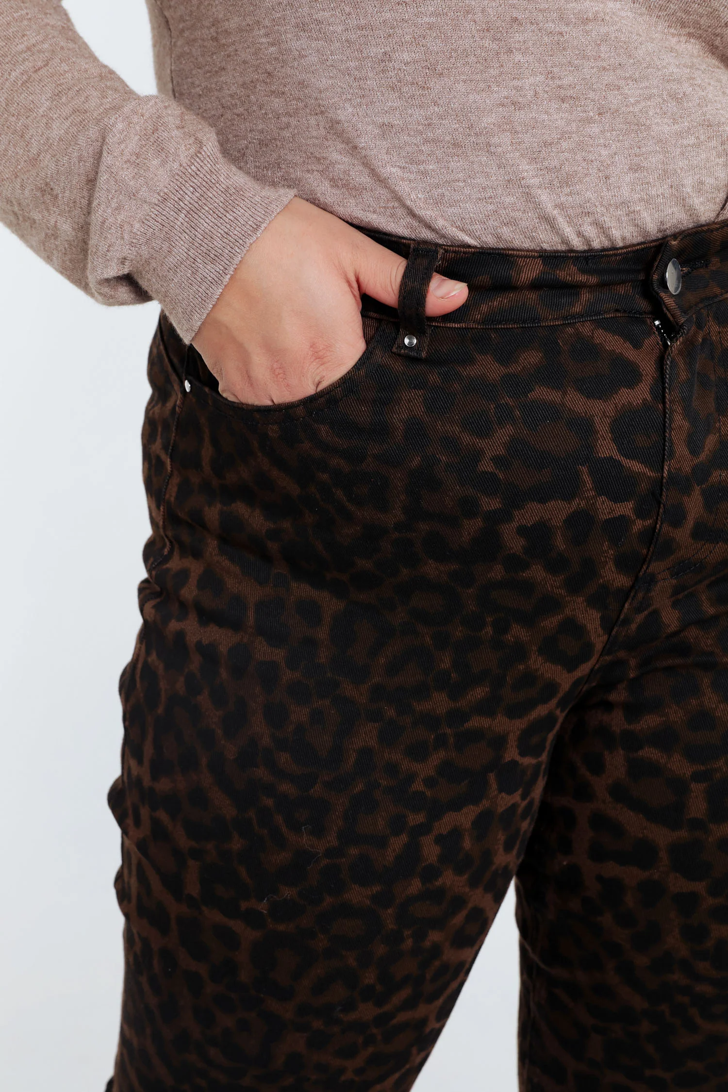 Pantalon slim imprimé léopard - Image 5