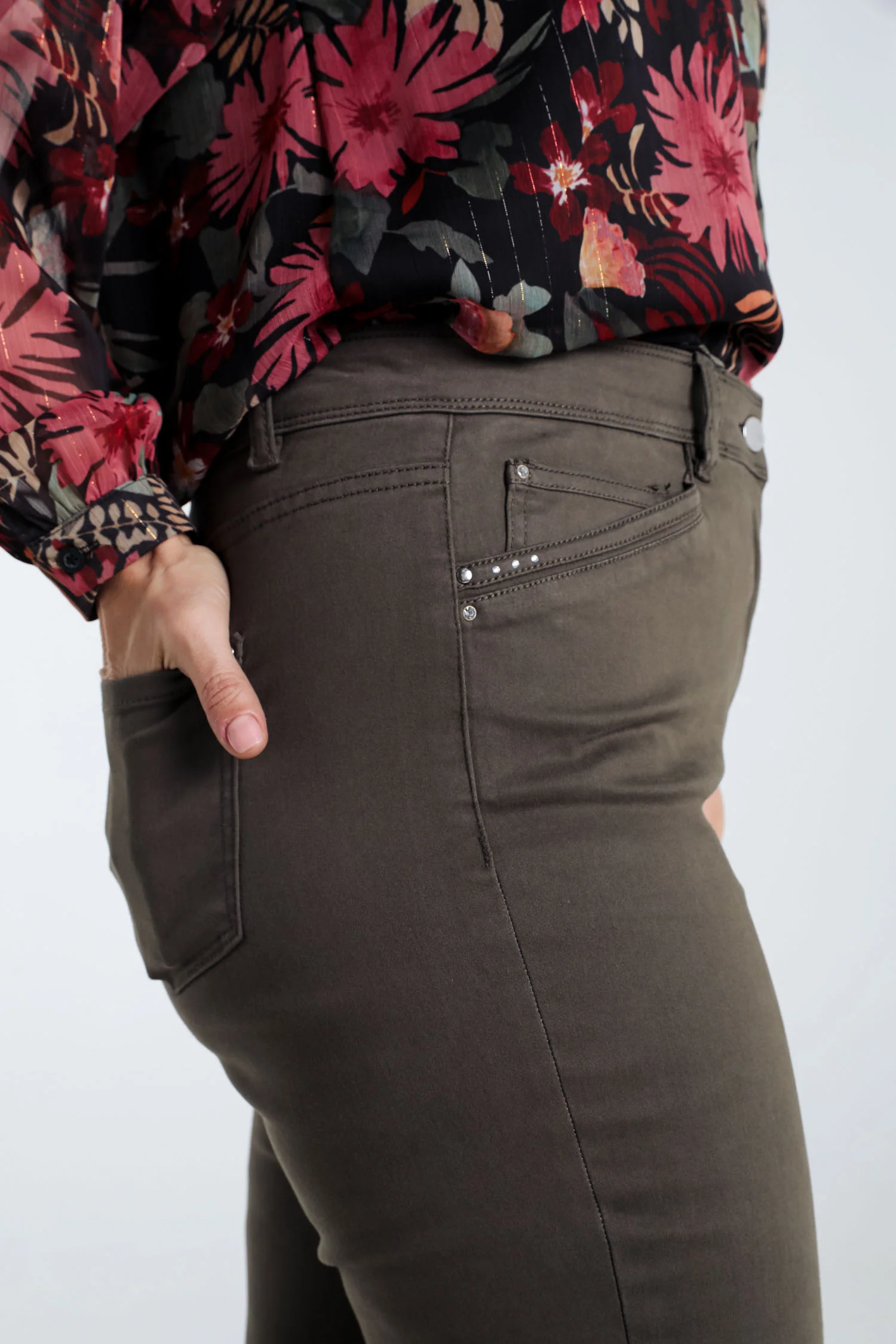 Pantalon slim Louise L32 - Image 15