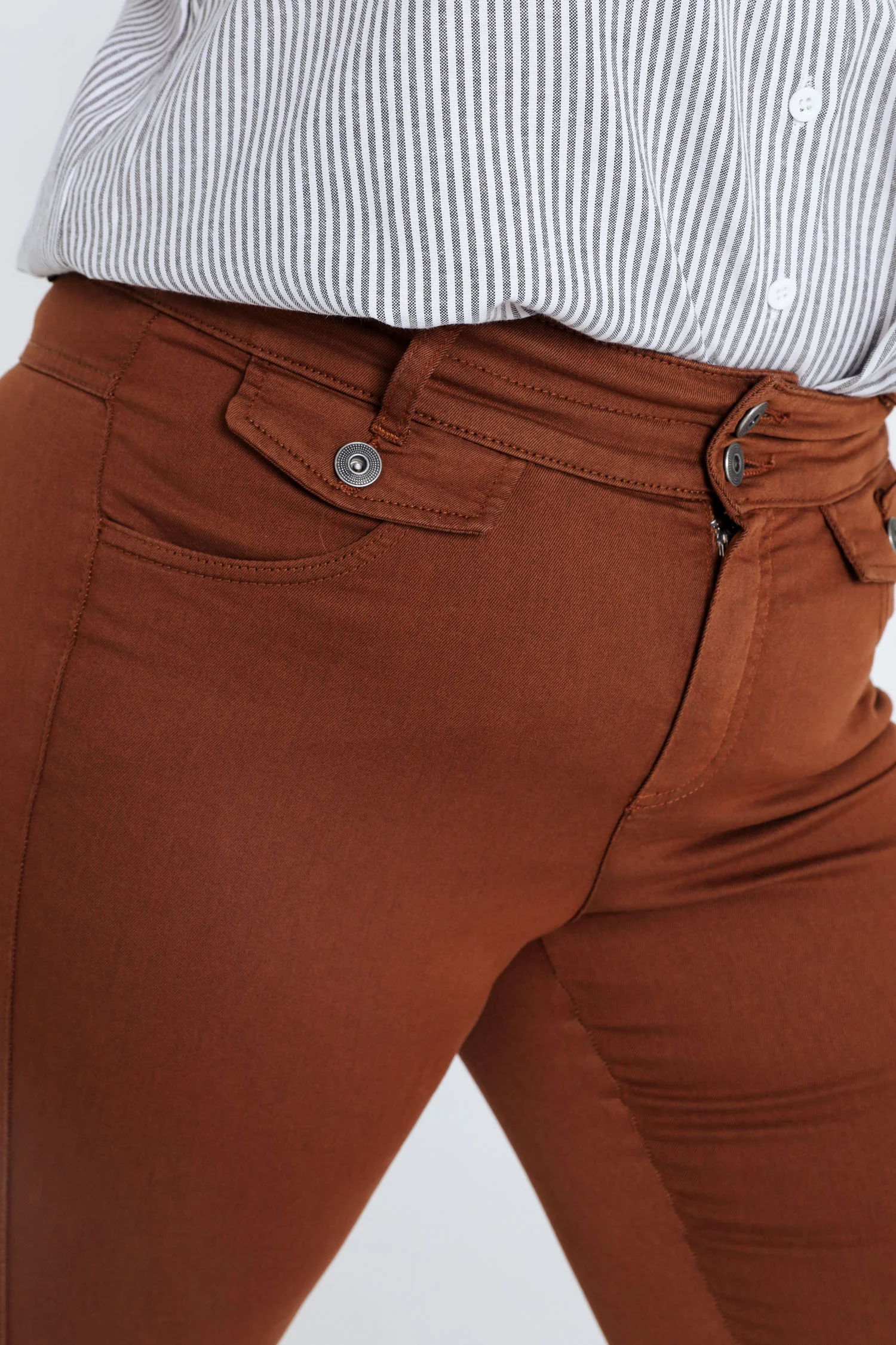 Pantalon uni en coton - Image 6