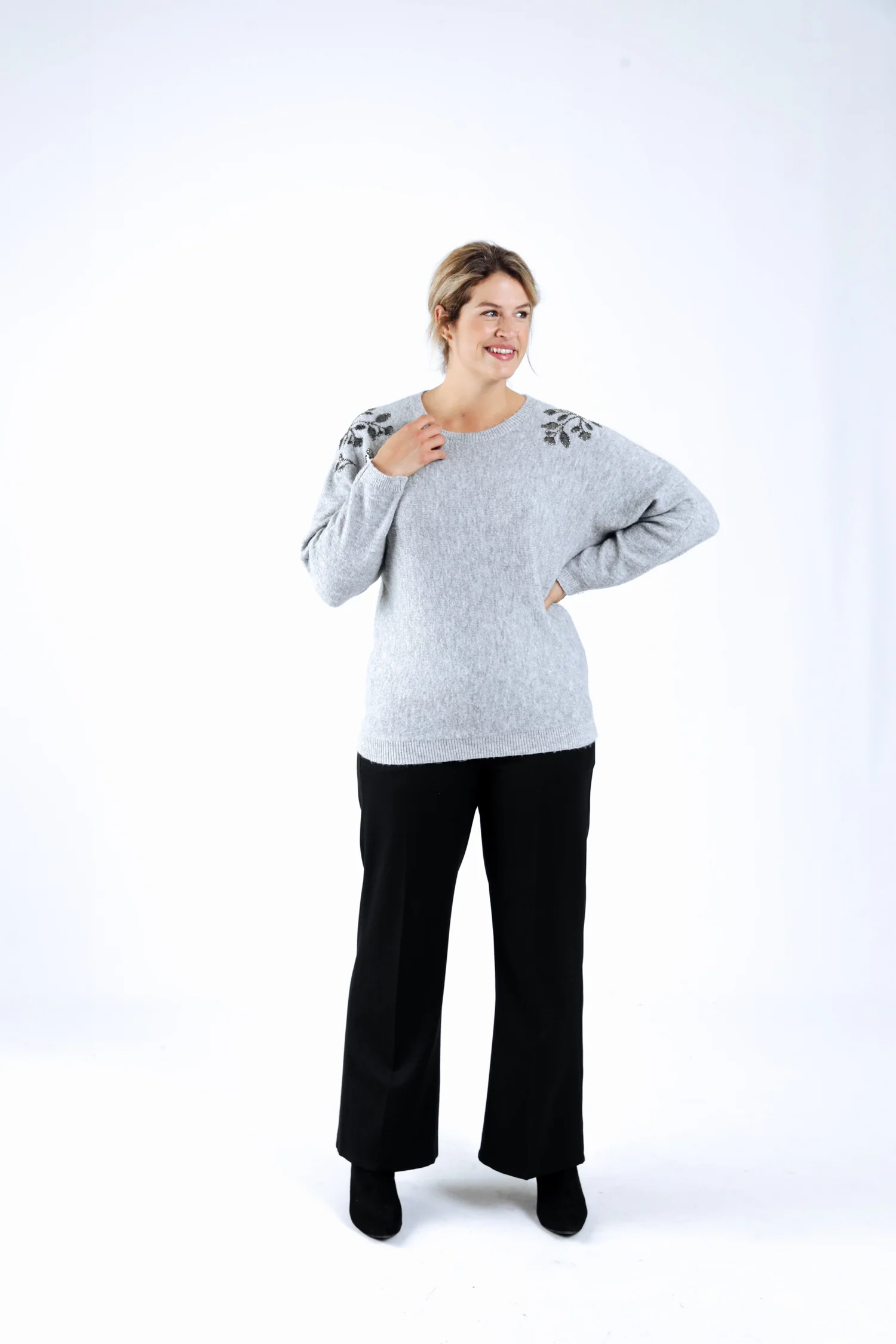 Pull uni avec broderies perlées - Image 6