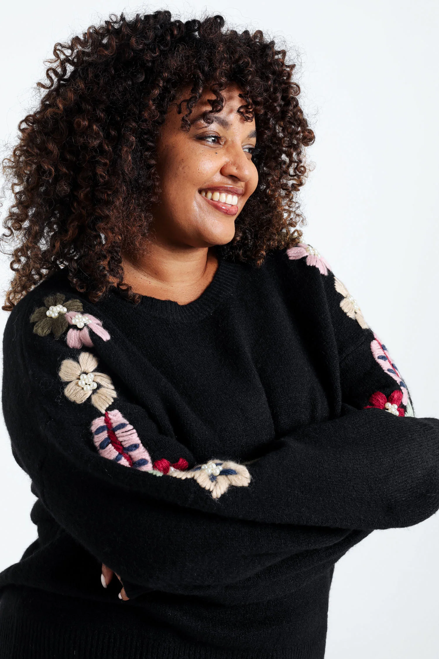 Pull uni avec manches détail broderies - Image 6