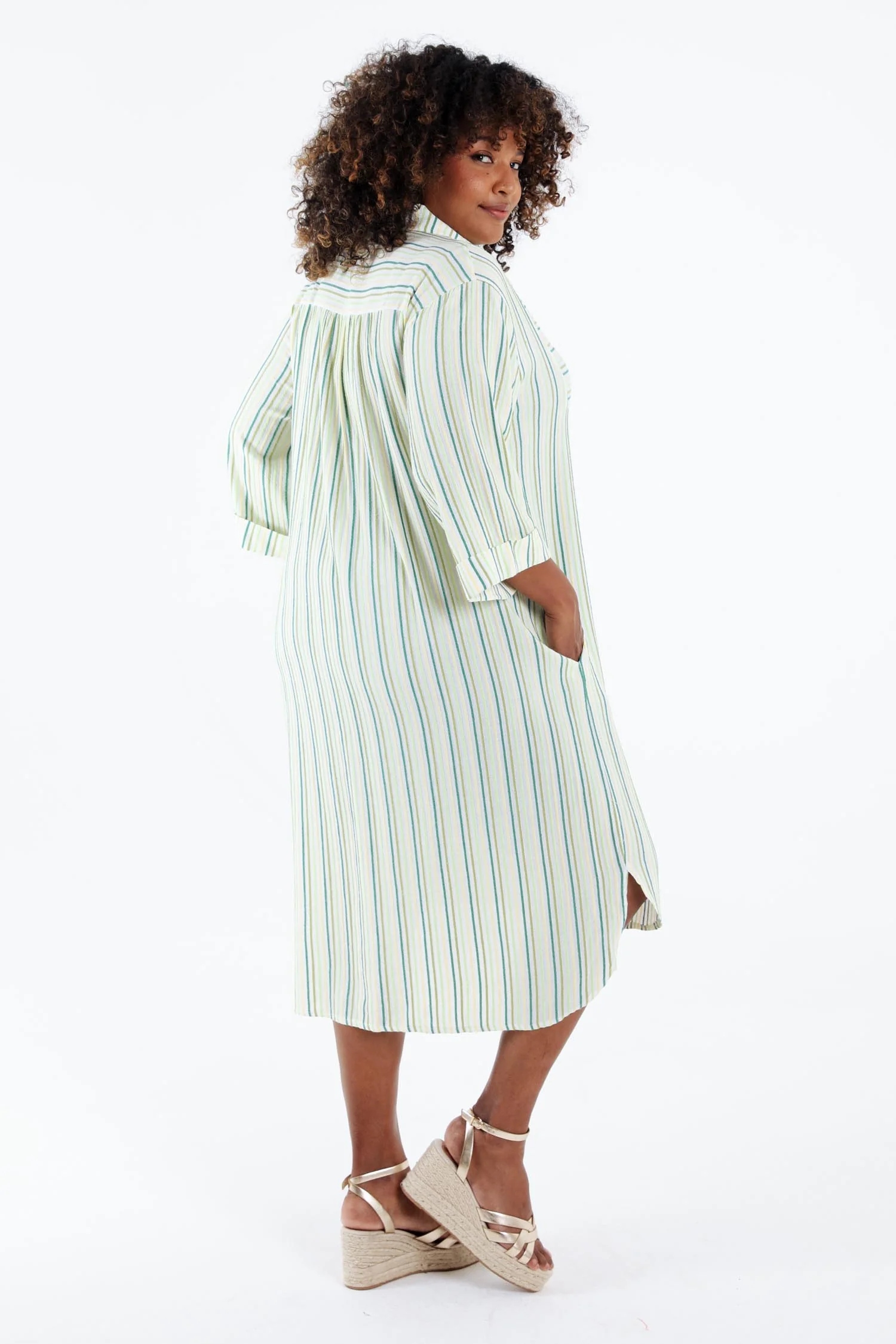 Robe chemise en viscose rayée - Image 2