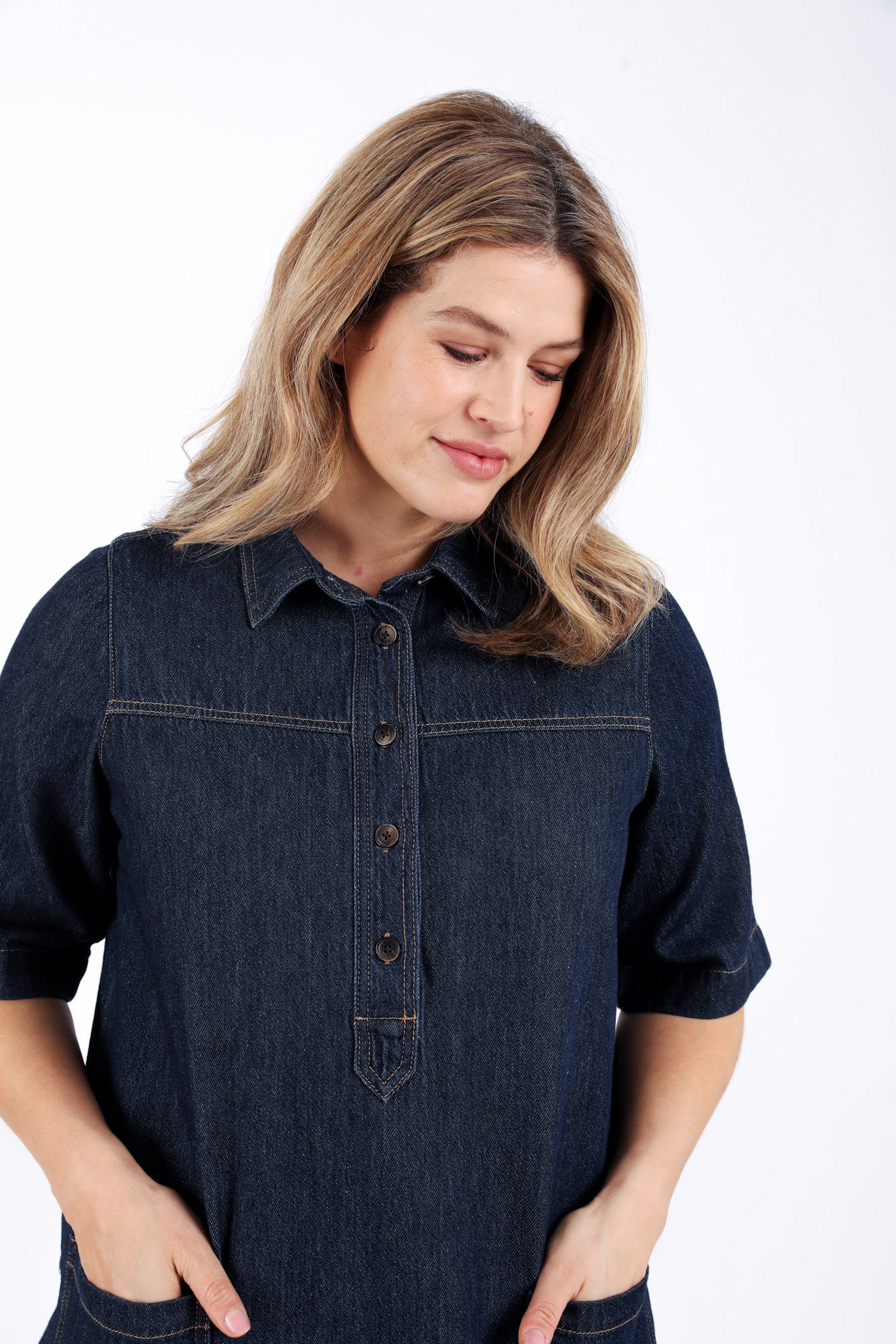 Robe courte en jeans - Image 3
