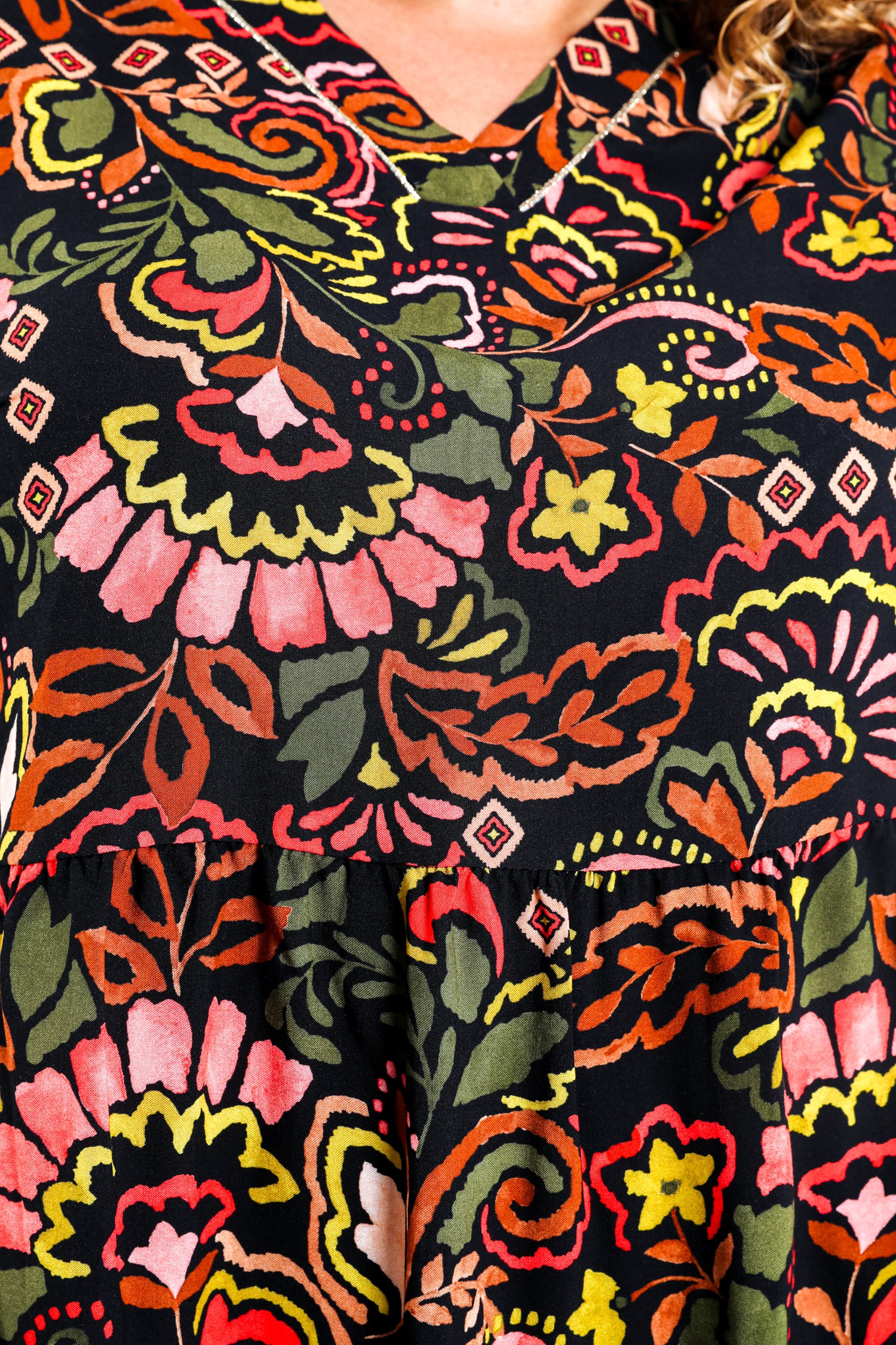 Robe courte en viscose imprimé folk - Image 6