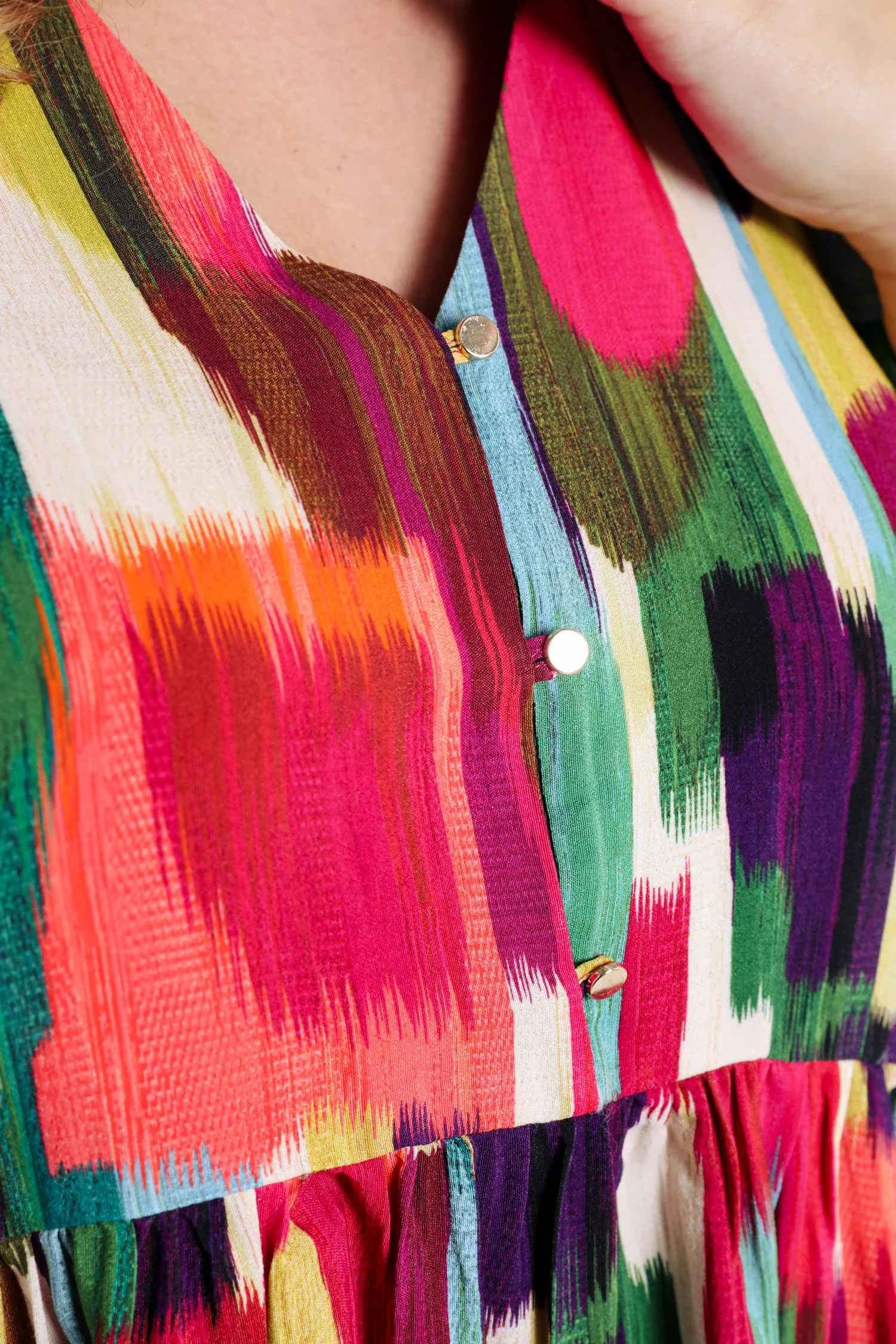 Robe en viscose imprimé graphique - Image 4