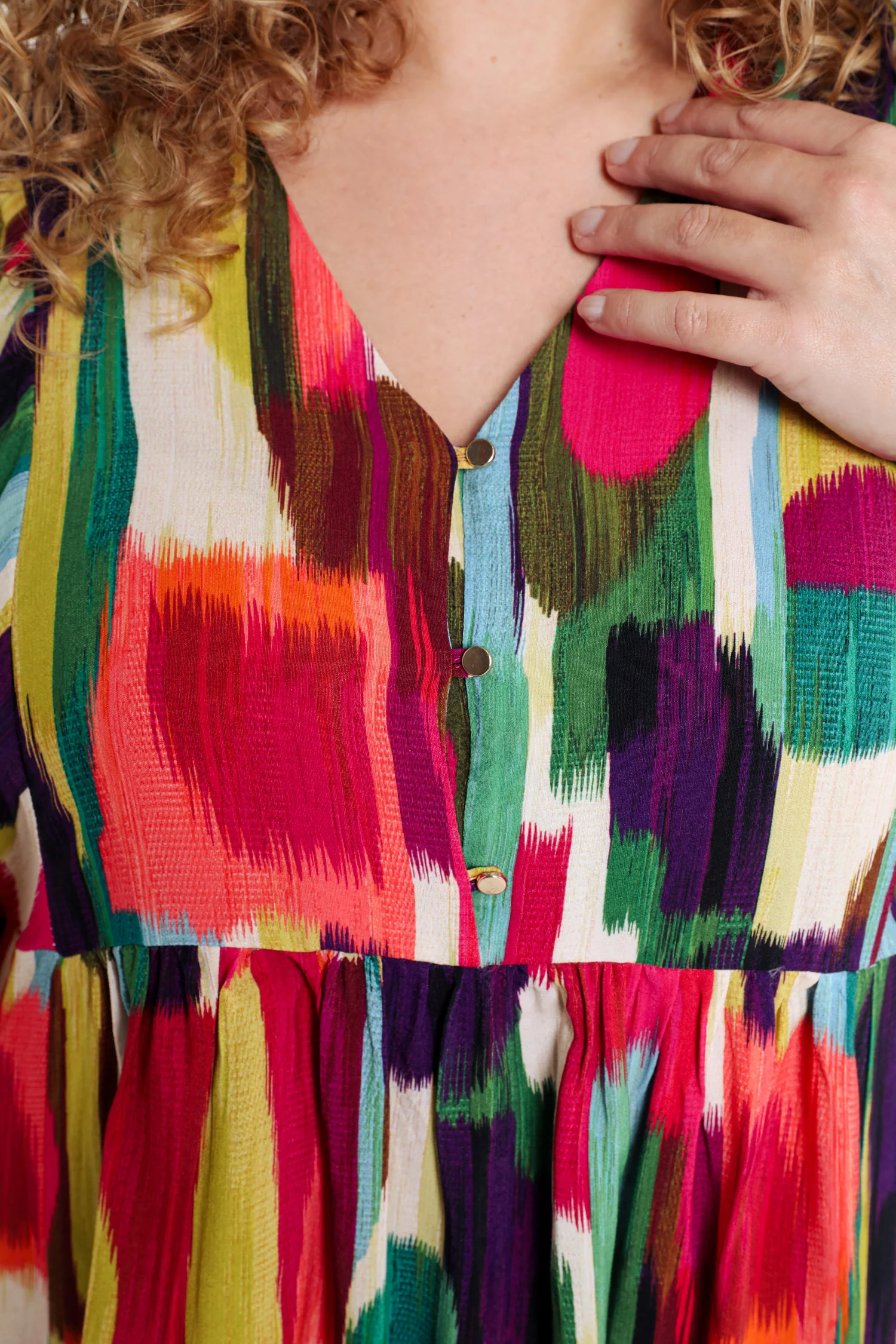 Robe en viscose imprimé graphique - Image 6