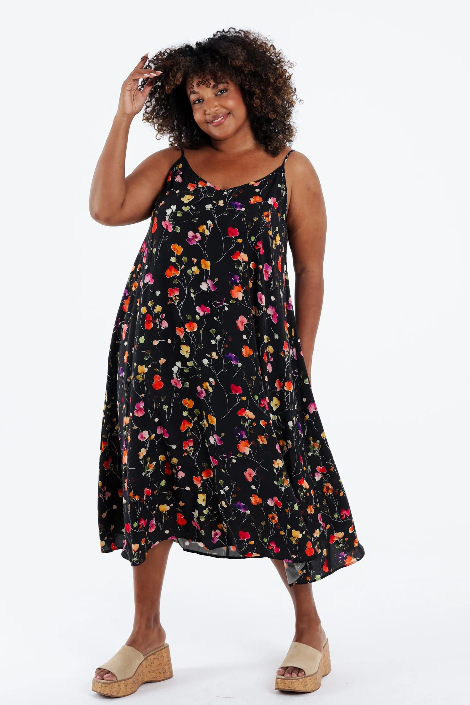 Robe longue en viscose fines bretelles imprimé floral - Image 18