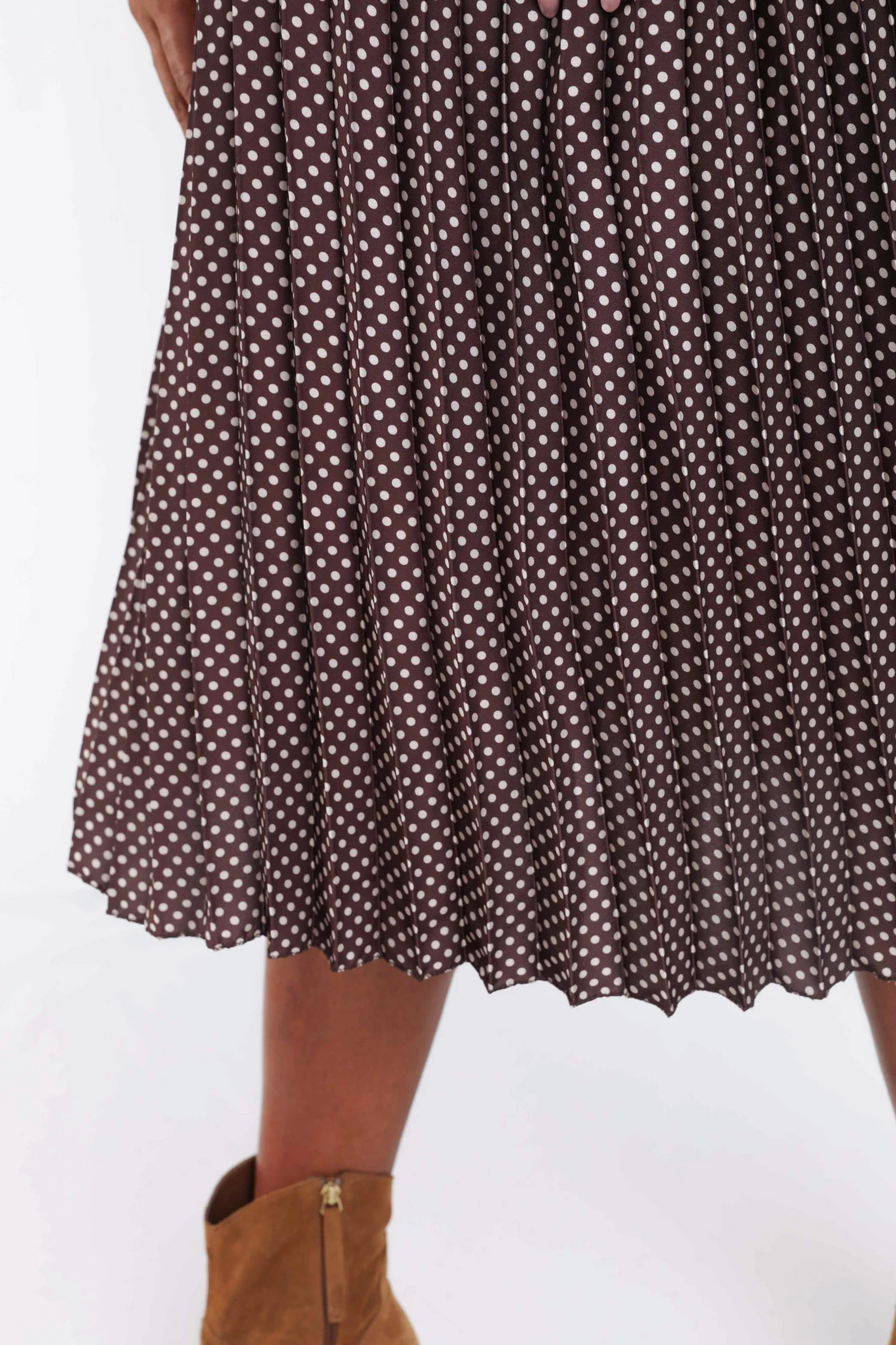 Robe longue satinée plissée à pois - Image 4