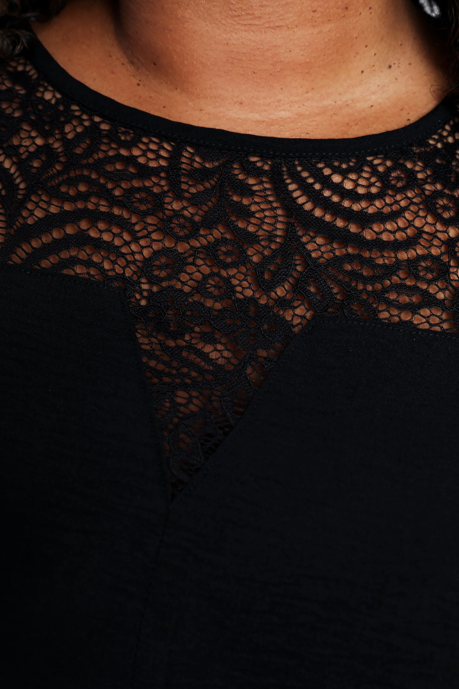 Robe longue unie avec dentelle - Image 5