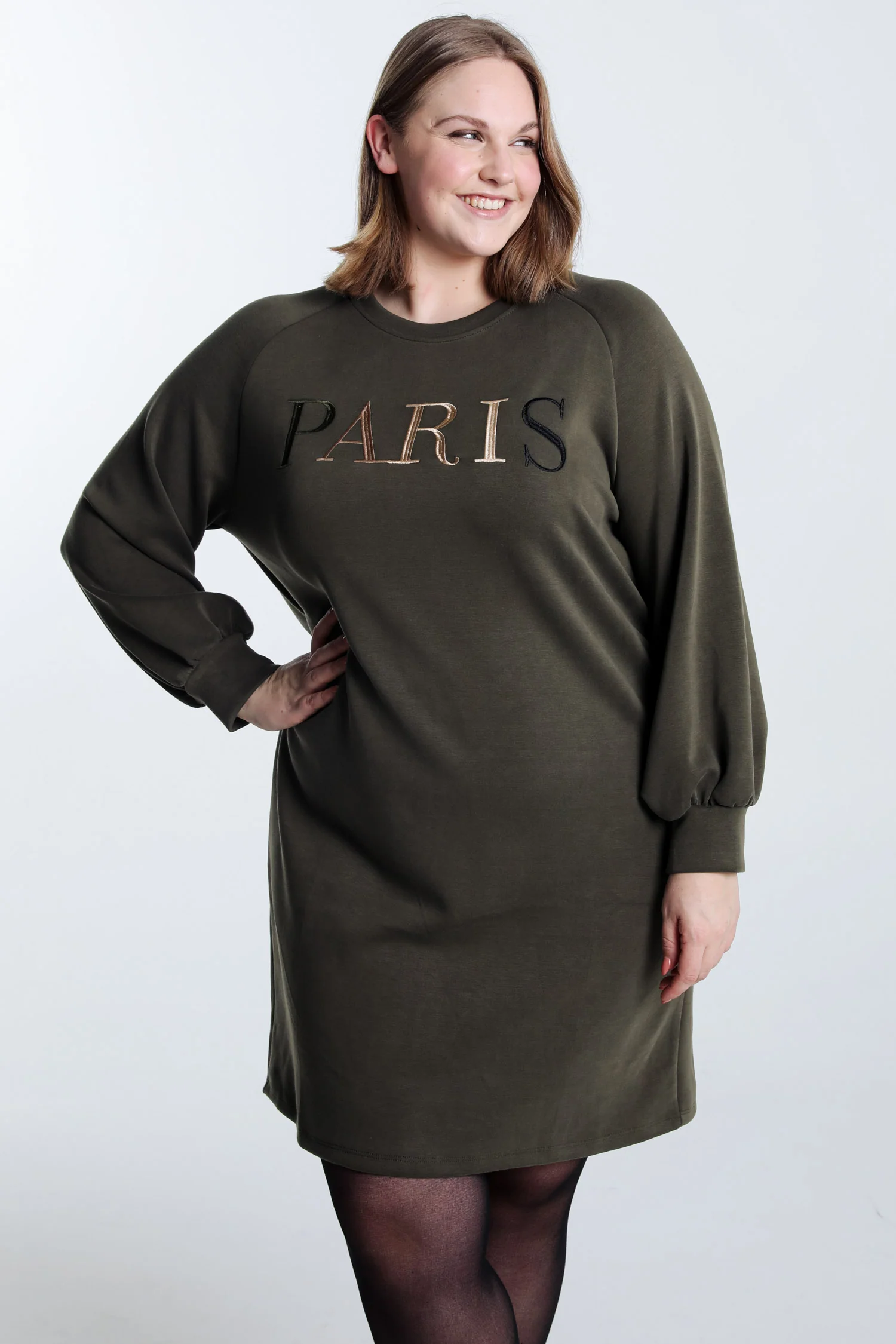 Robe sweat broderie Paris