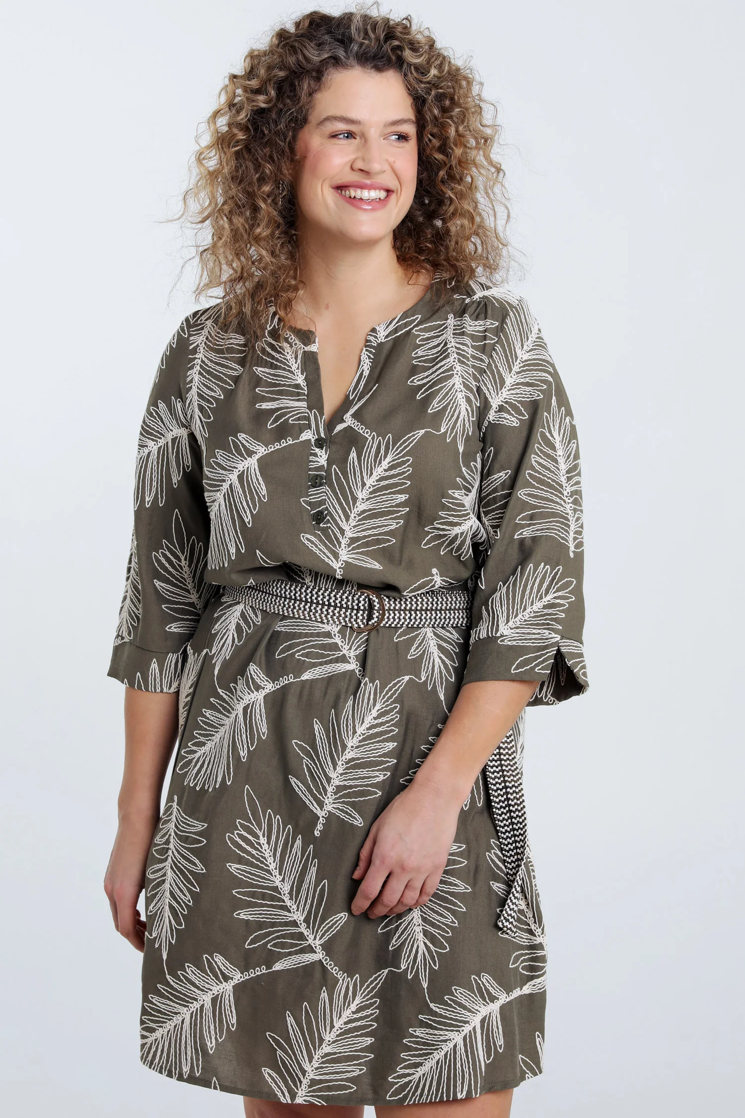 Robe tunique en coton brodée