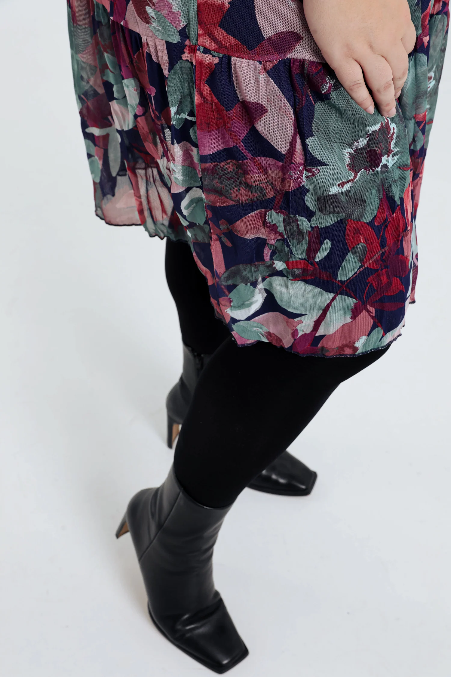 Robe tunique en résille froissée - Image 5