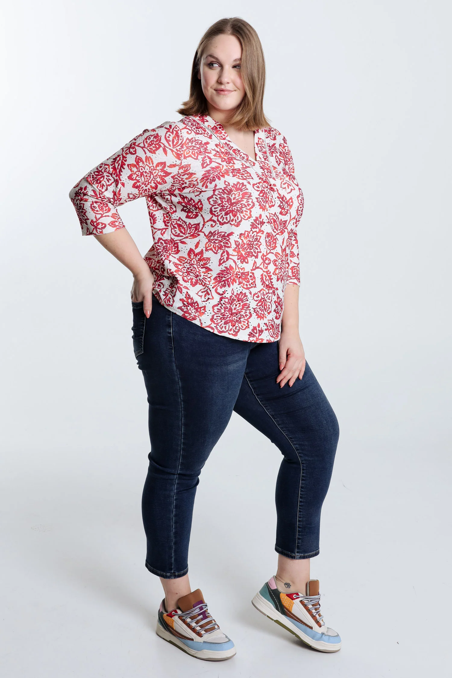 T-shirt brodé imprimé fleurs - Image 8