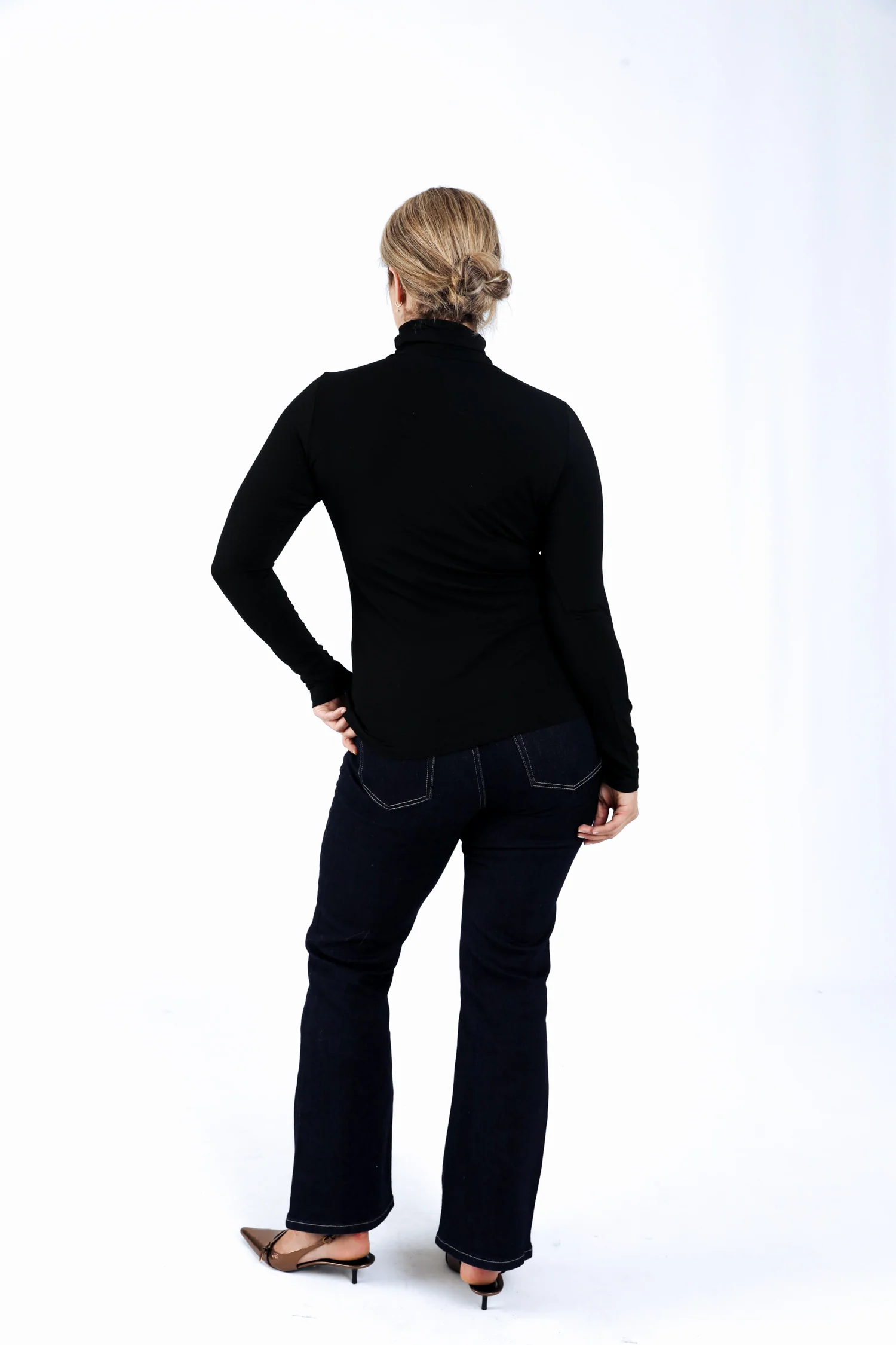 T-shirt col roulé en viscose uni - Image 2