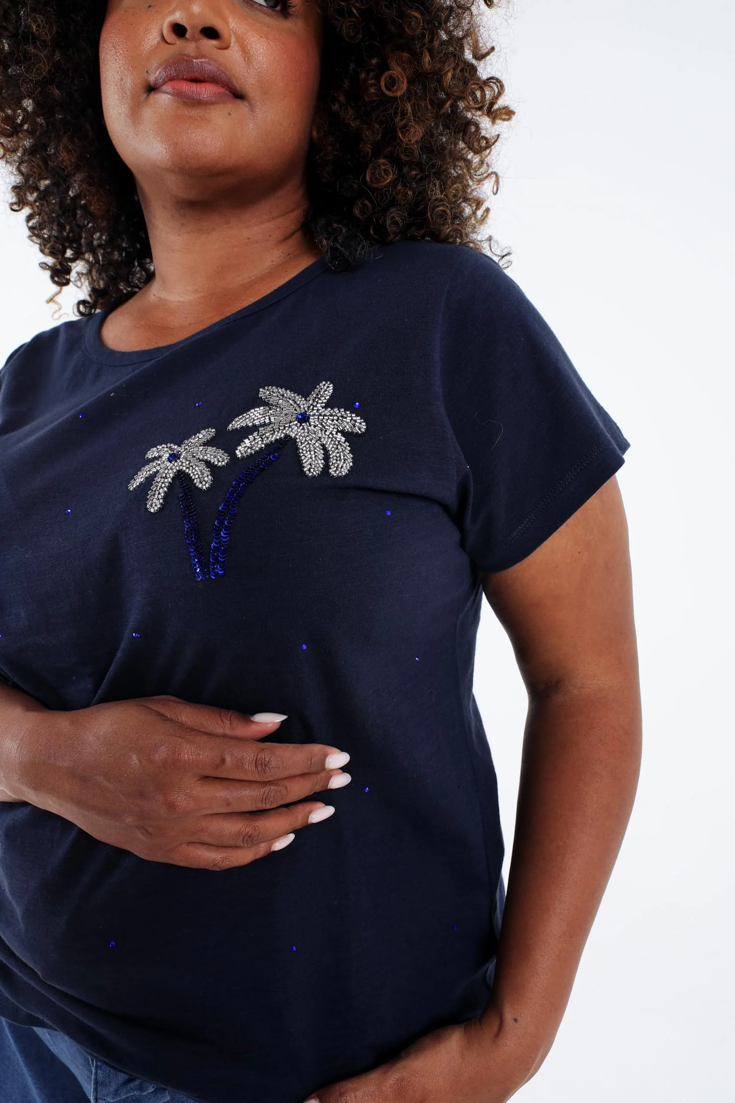T-shirt en coton avec palmier en sequins - Image 6
