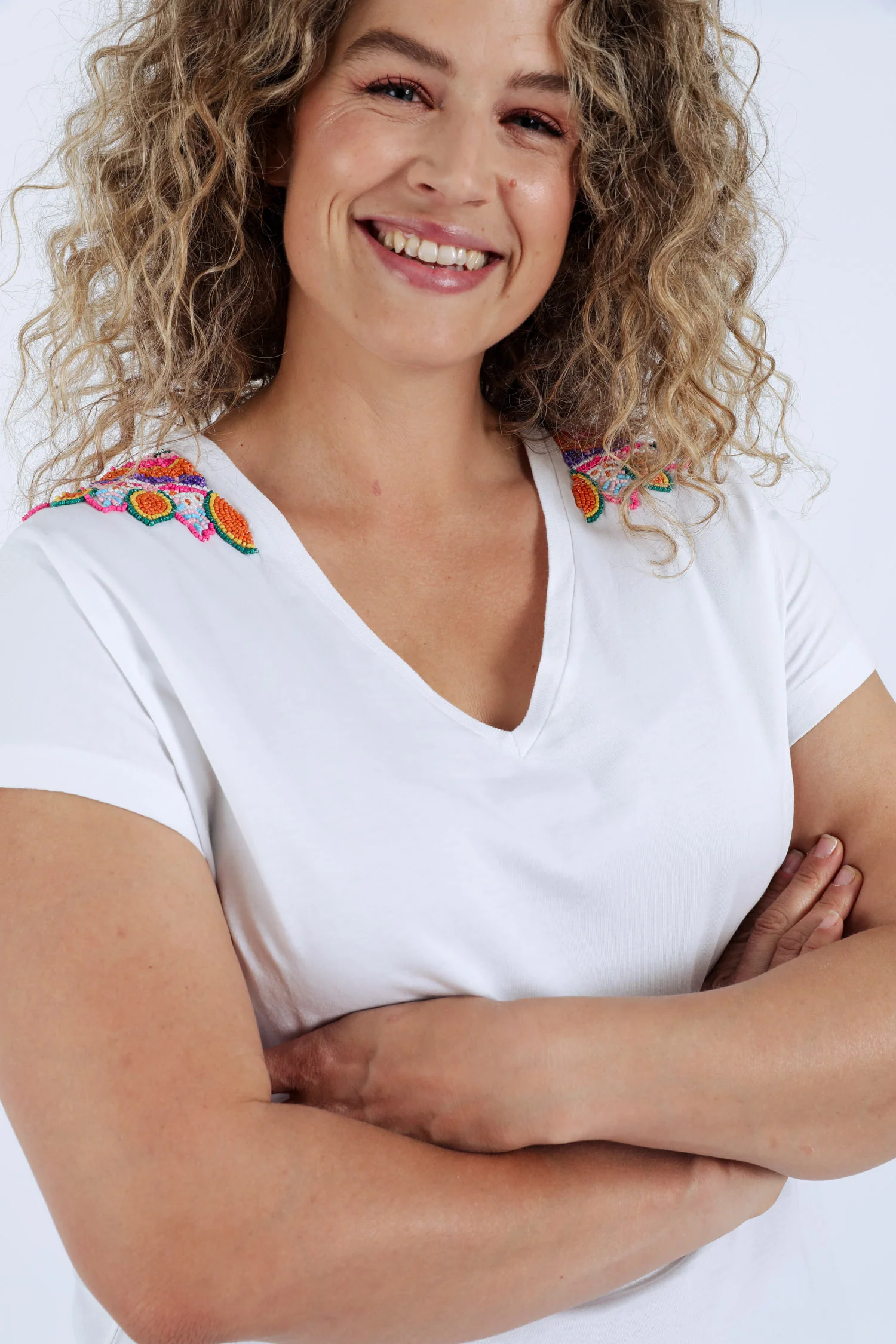 T-shirt en coton uni avec mandala en perles - Image 3