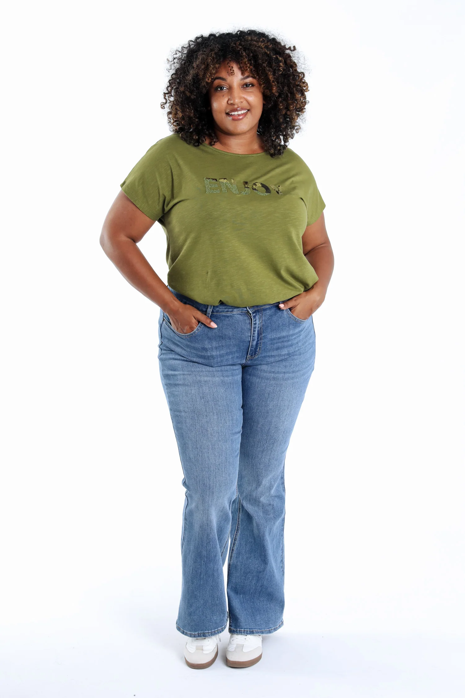 T-shirt en coton uni Enjoy en sequins - Image 29