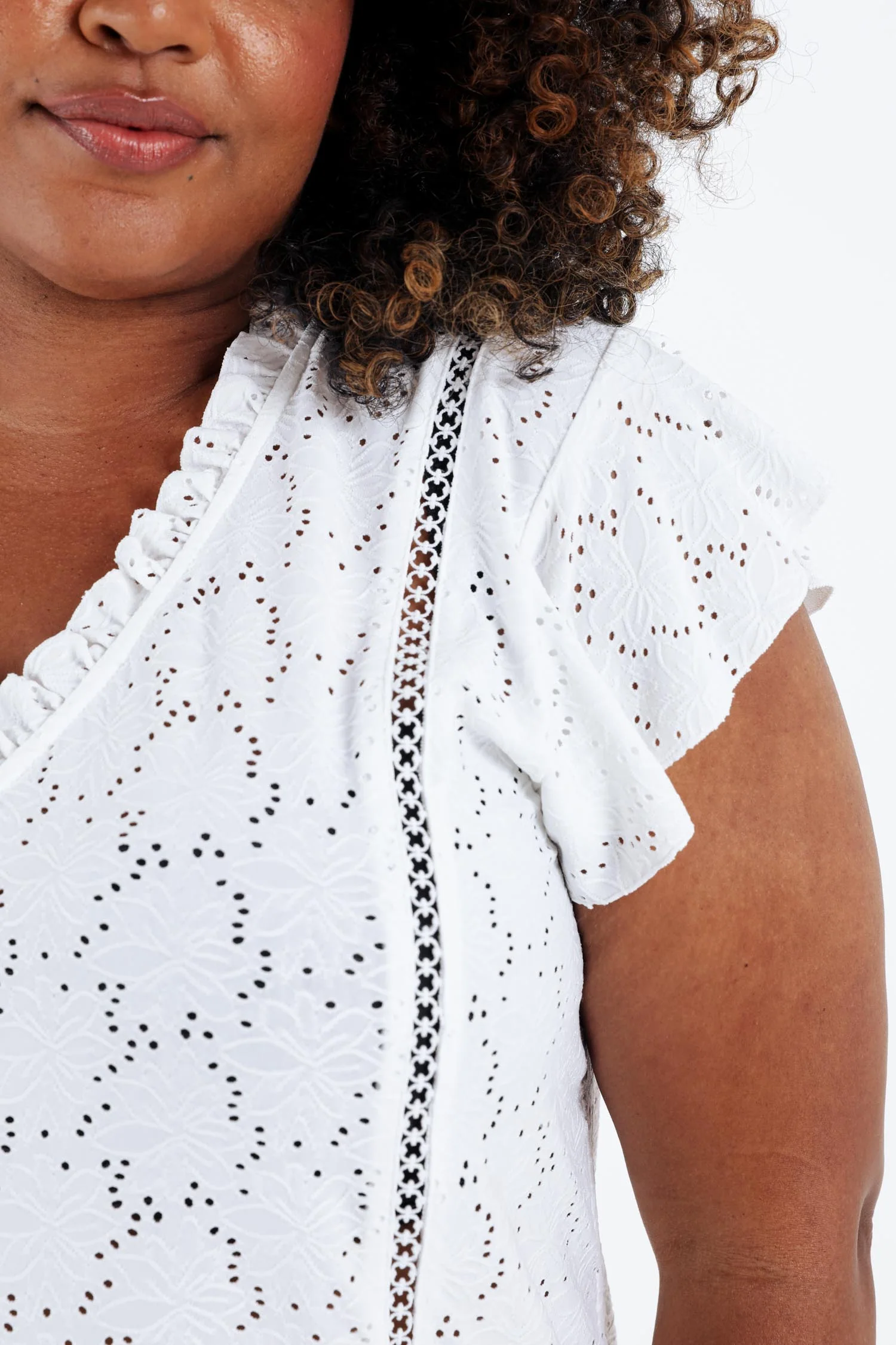 T-shirt en dentelle uni avec volants - Image 3
