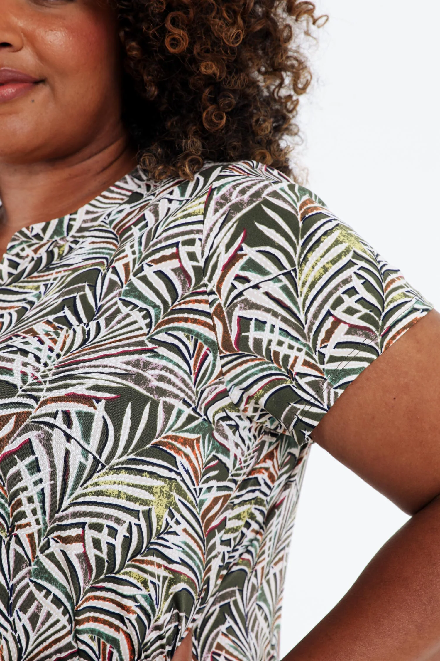 T-shirt en maille froide imprimé feuillage - Image 15